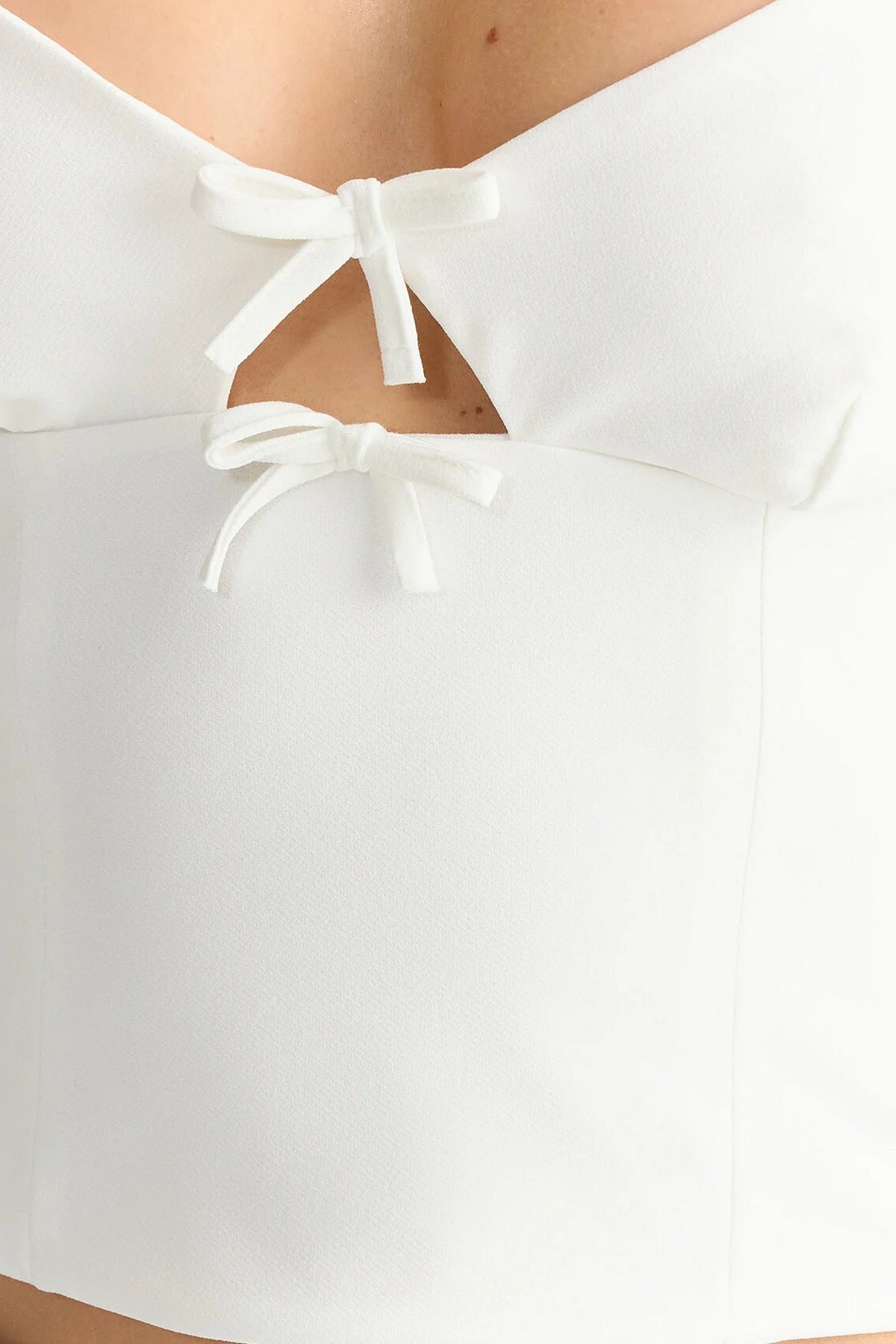 Bluze TWOSS25BZ00106 - bijela [djesi-src-7429f77218f4c605b7958c2a025478dd466570ce963aa49f2e70f00fa1ce6925]