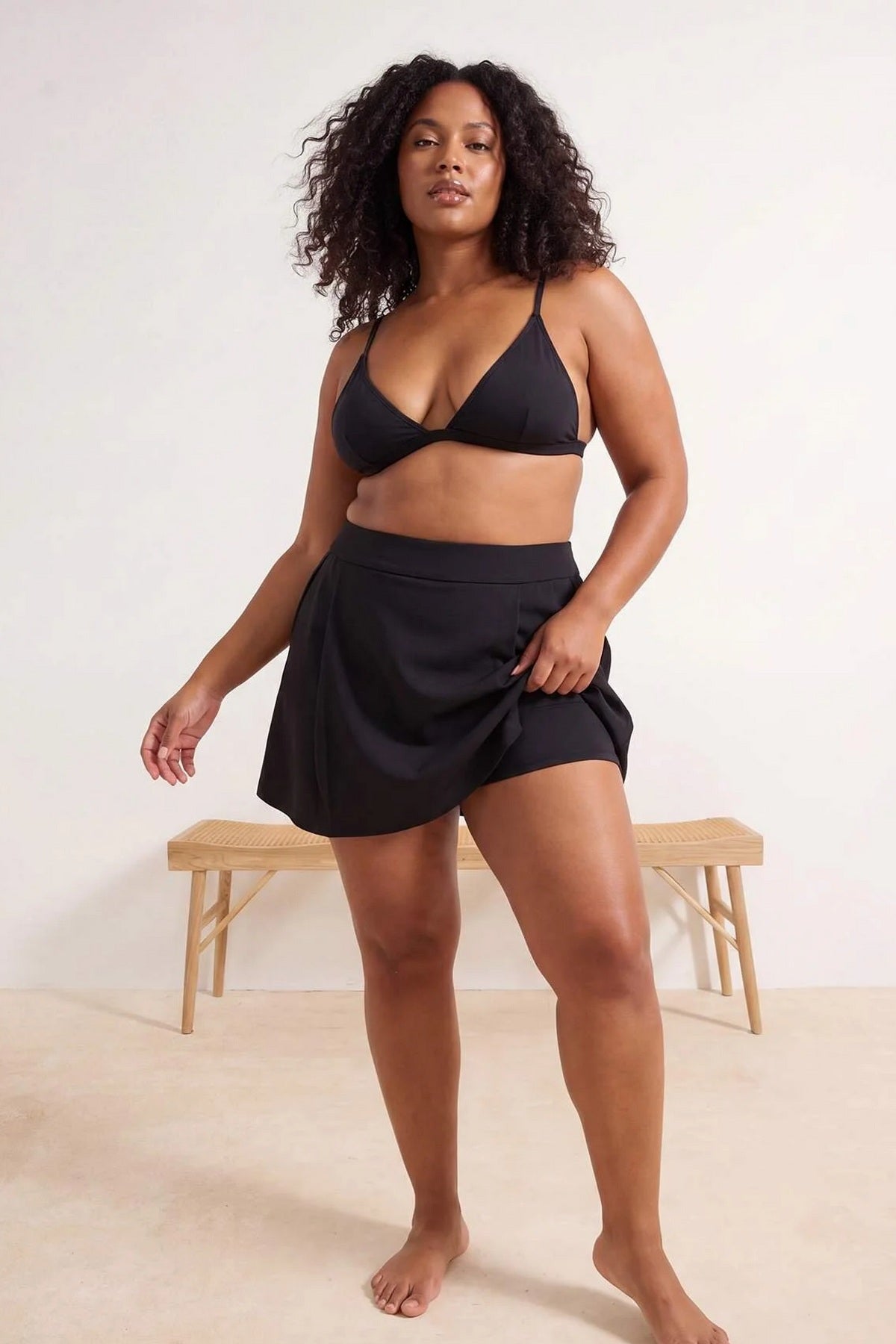 Donji dio bikinija TBBSS26CR00011 - crna [djesi-src-fe03cff90060aedabb2315b46121cf046801f1a57993c588634030088c1fb603]