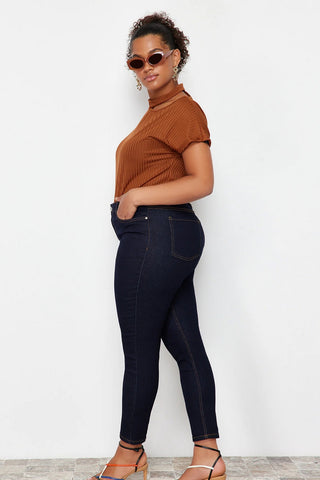 Jeans TBBSS24CJ00006 - plava [djesi-src-eaf9c5d176f30d143fa2f8e0b32d826501a3e43df243c6c5b6cfd47b5a02651f]