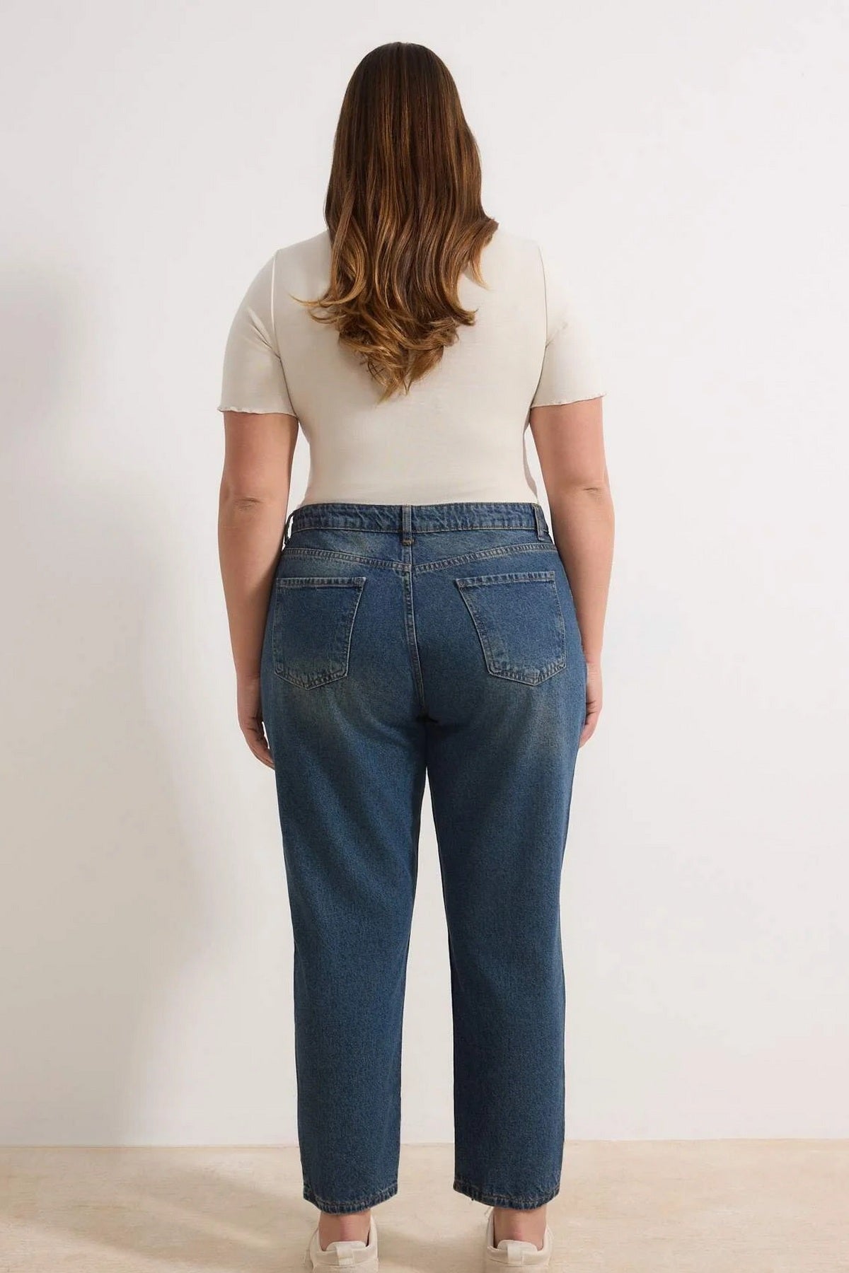 Jeans TBBSS23CJ00038 - plava [djesi-src-ba14b742131af53636894a4f9d6d323ab82c59bcc15981b3a2dcc515db18d7c5]
