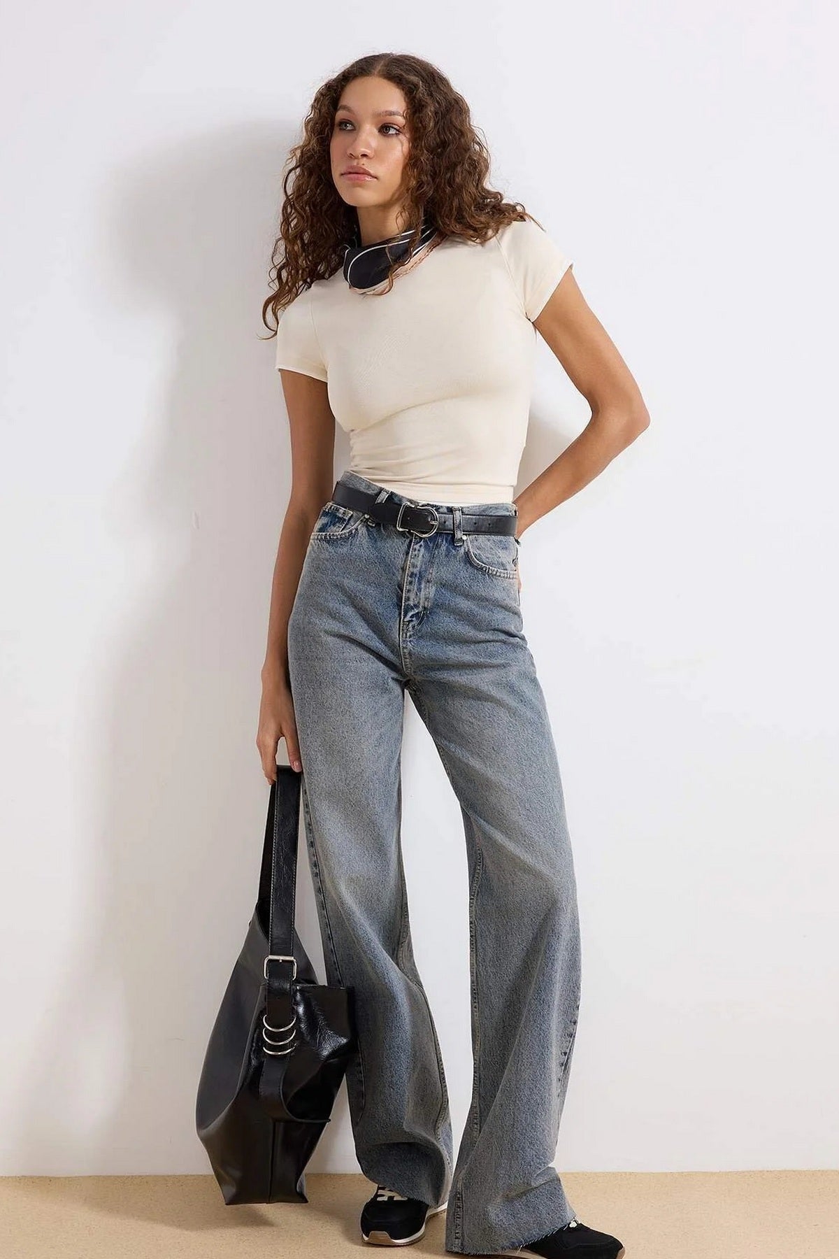 Jeans TWOAW25JE00332 - plava [djesi-src-43d9aeed71138a89e5e5a51ae985aa6b3af7fd808051ea7f17262e6dc19bc2b9]