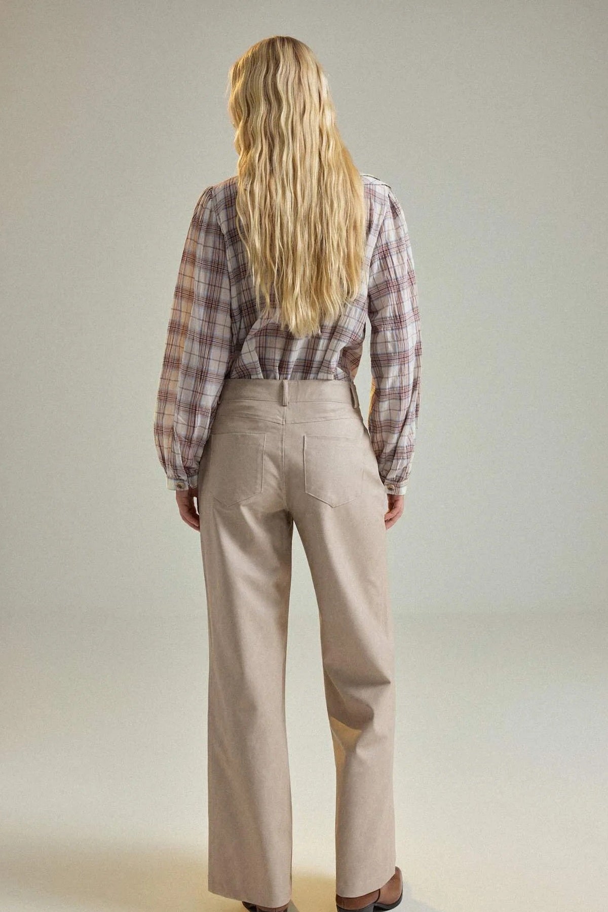 Pantalone TWOAW27PL00113 - bež [djesi-src-22de8f71ef4736f3d646477f56ad592faeb4bb058c507af45b8750dddd873acd]