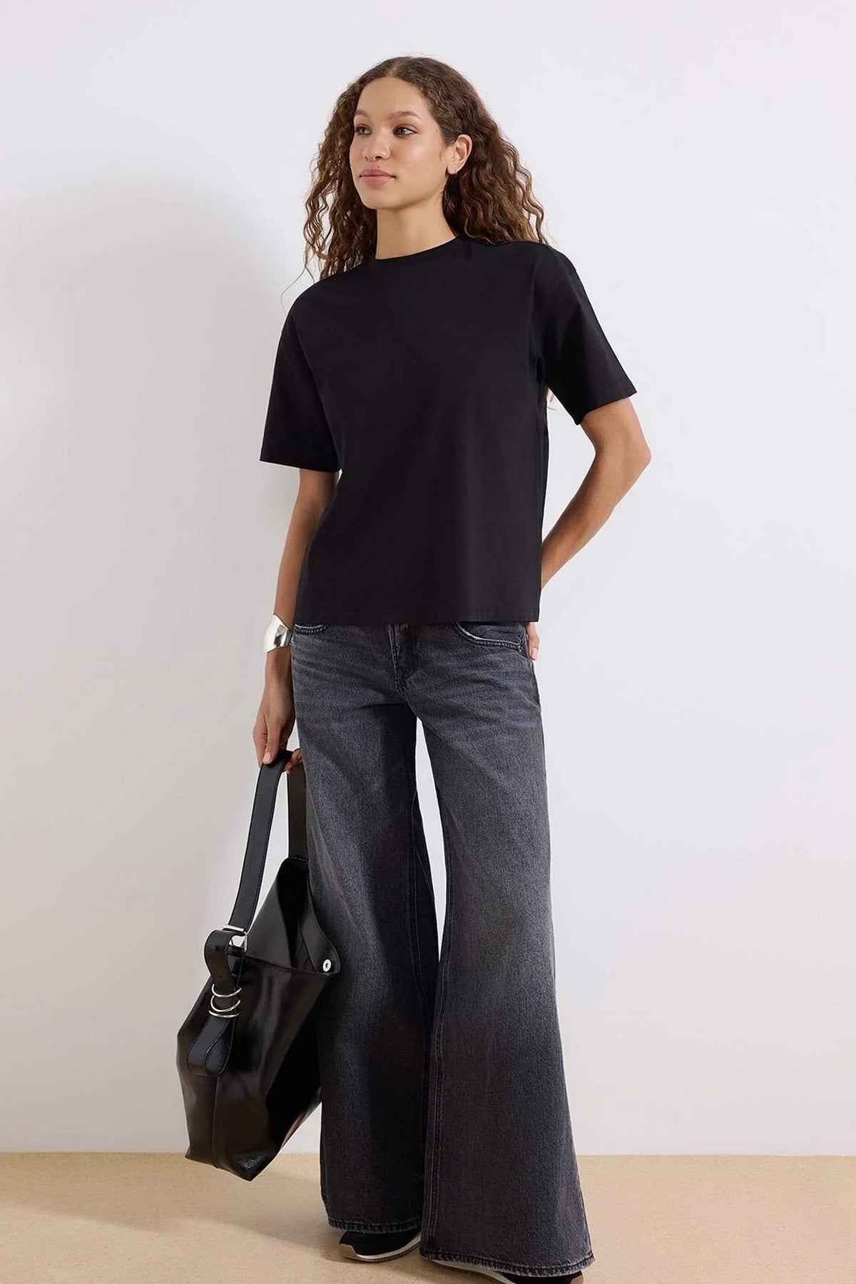 Majice TWOSS25TS00040 - crna [djesi-src-a5aa79cae81c70ff6bf778c754551e8bd53ffbbe7556845b2d12e48740cdcdd5]