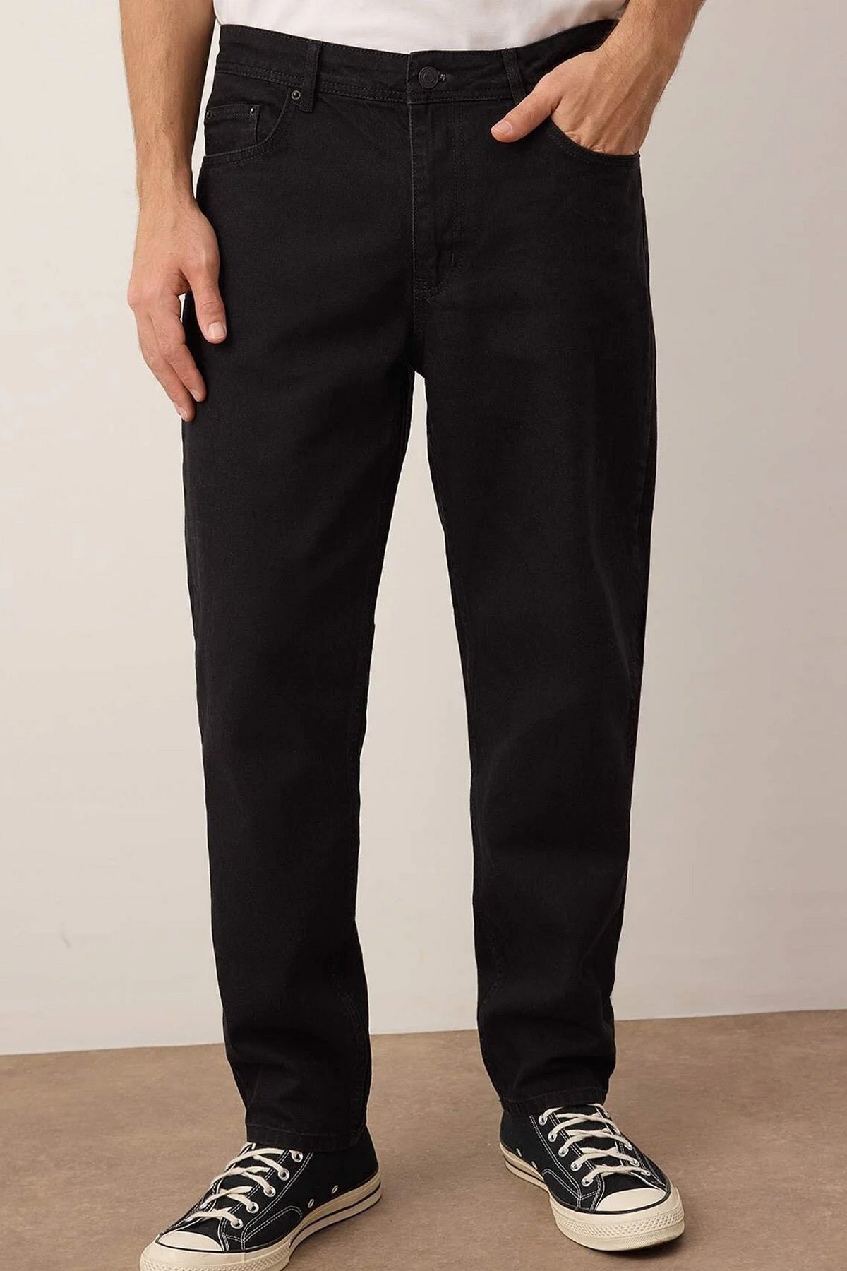 Jeans TMNAW23JE00076 - crna [djesi-src-2b7c390bb22a309d5afba2d6c5823d16c914cf7147eac5157a03a7545eba6f1d]