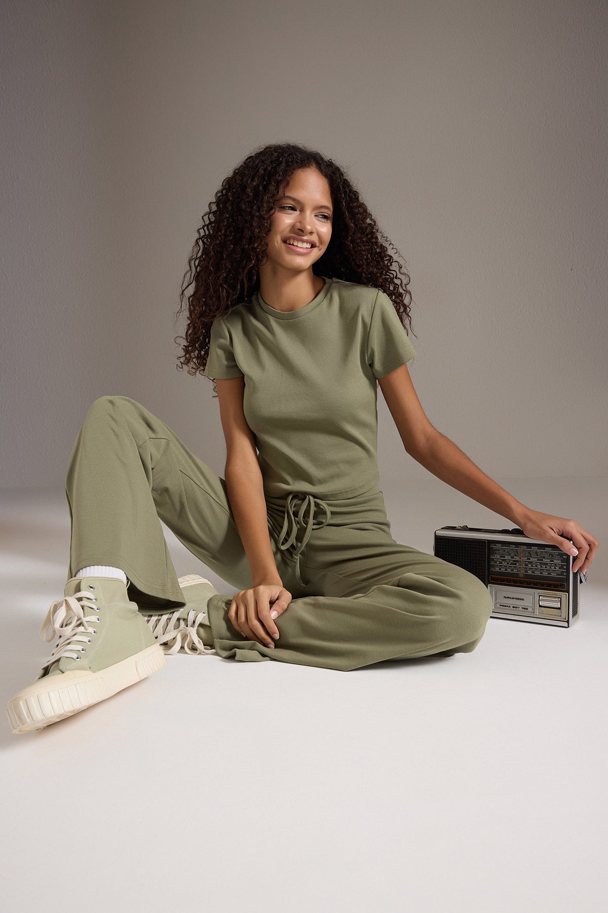 Kompleti TWOSS25AU00053 - khaki