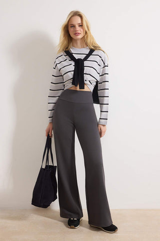 Pantalone TWOAW25PL00026 - siva 2 [djesi-src-6bcd37f6d7ef4faee457e30e50aa0a6f36eda646a1468ab3e61d0b3614ef2acd]