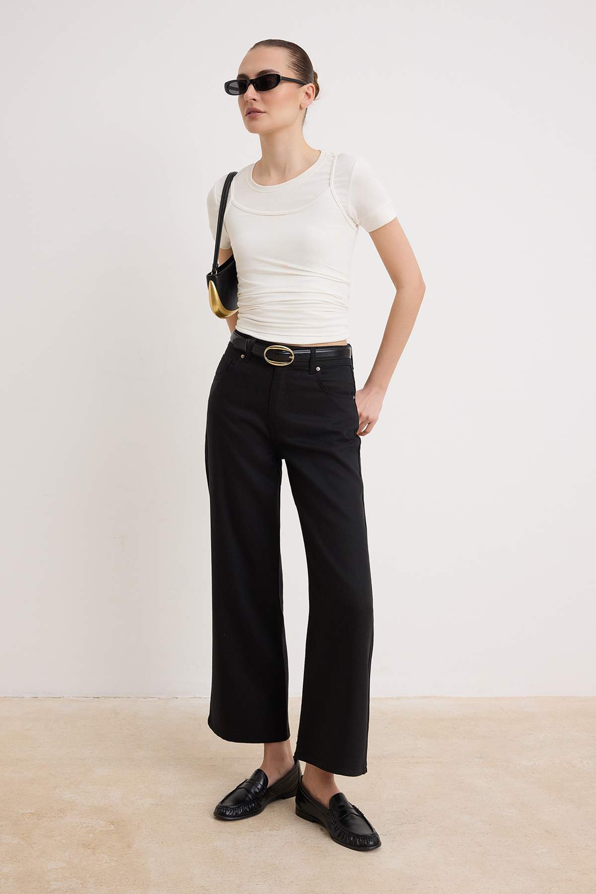 Farmerke TWOSS26JE00357 - crna