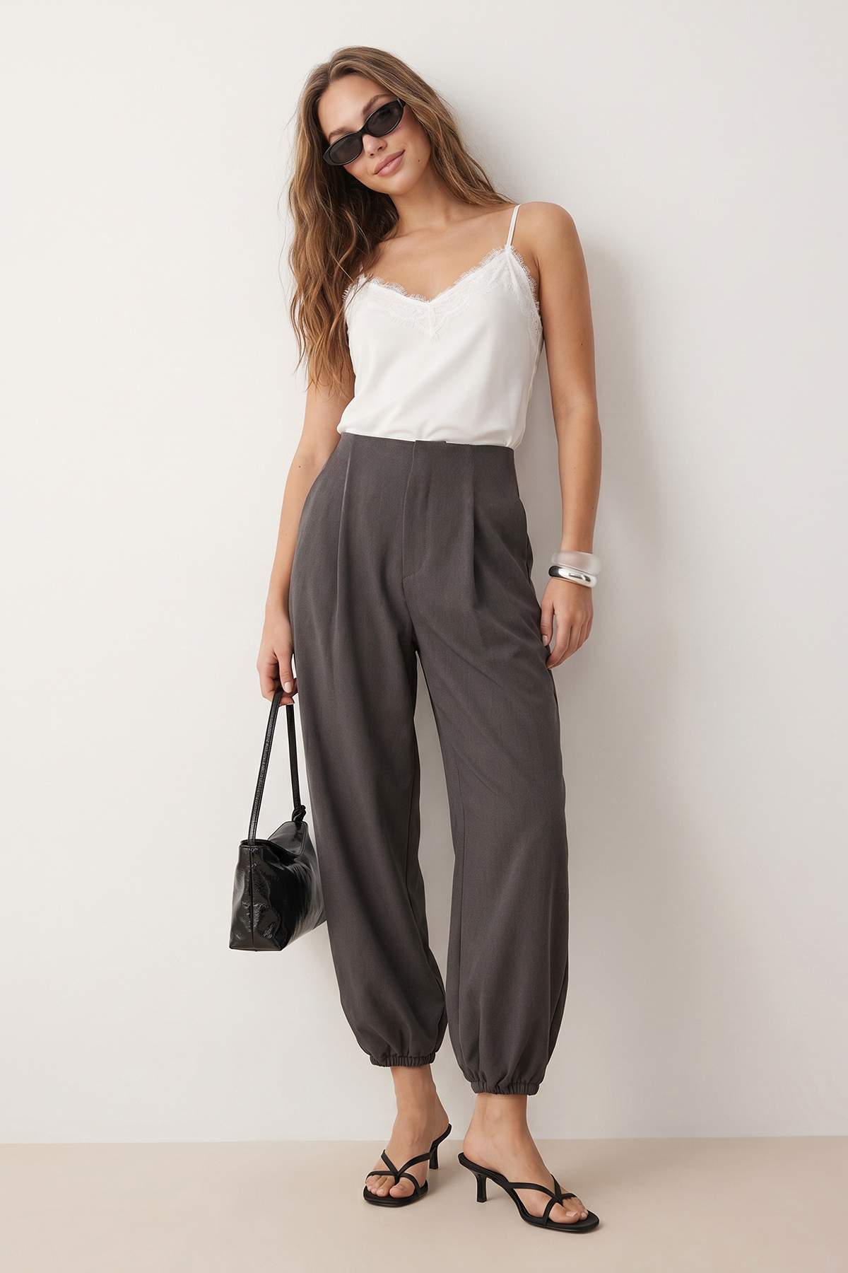 Pantalone TWOAW26PL00169 - siva [djesi-src-2f8301b961d47359838937f957f1f3857d4e06f13ed769f40a415cda2bd79475]