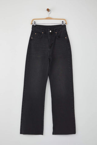 Farmerke TWOAW26JE00081 - crna