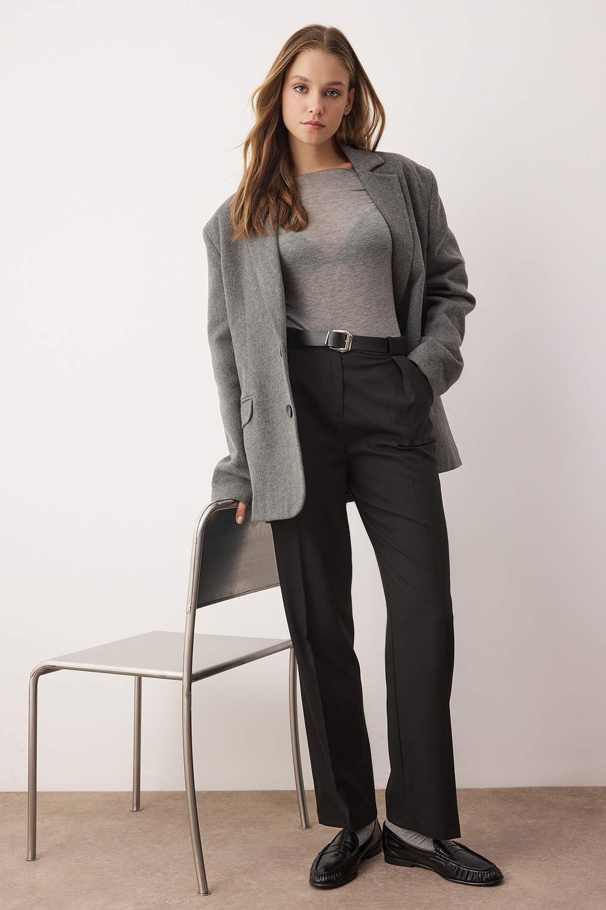 Pantalone TWOAW25PL00046 - crna [djesi-src-06ddb7578342067f6e073faf95969302743d8a0ad5f1899e79b856985afbebde]