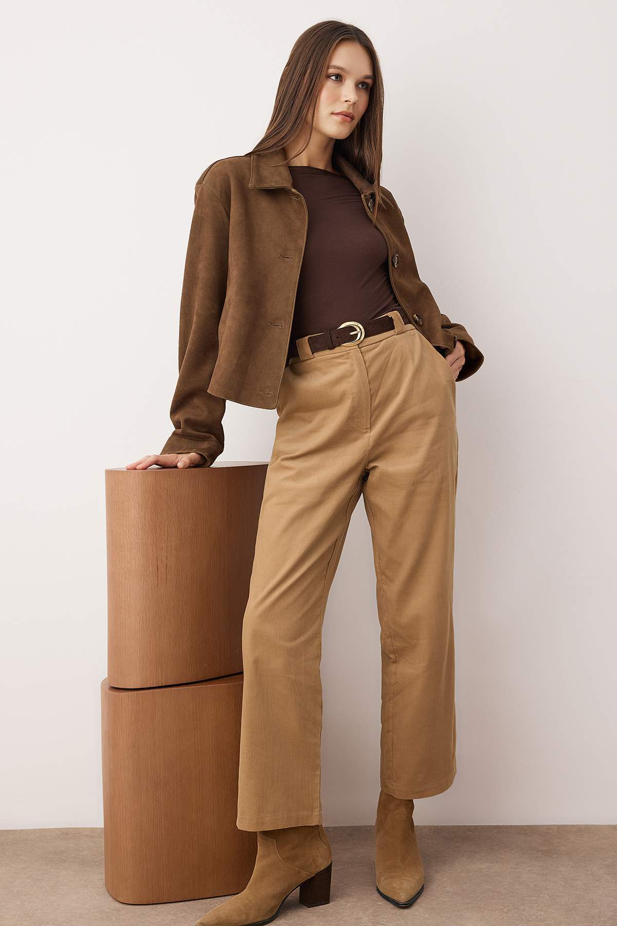 Pantalone TWOAW26PL00085 - bež [djesi-src-a1de4d2d7400071c01580b239b26b6fe82474d0357eef3c72bdce71258012781]