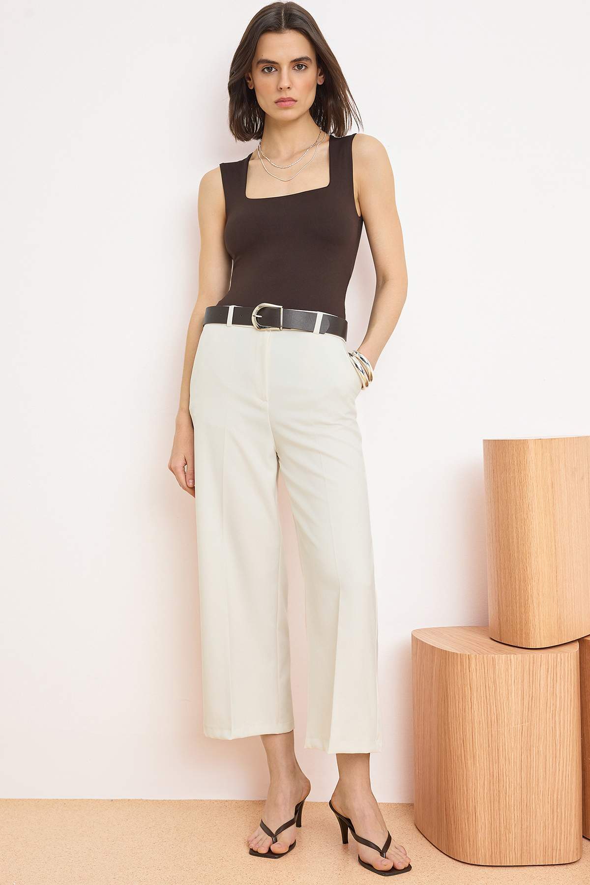 Pantalone TWOSS26PL00072 - kamen [djesi-src-7d0499d1461e05a981985ed6fea77b2339e09de20cdfed56ff01c13bb641614e]