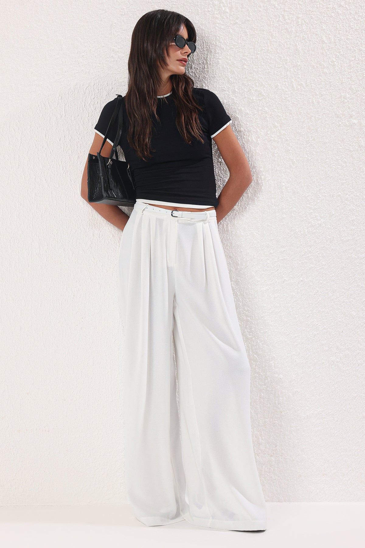 Pantalone TWOAW25PL00032 - bijela [djesi-src-dcbcfd1512de4a35a281b213ae273efa4ed18b413c677ec0f435f2ed93e5950e]