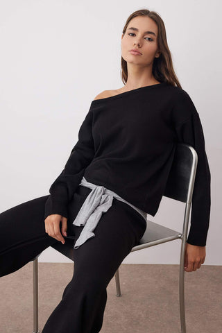 Pantalone TWOAW26AU00043 - crna