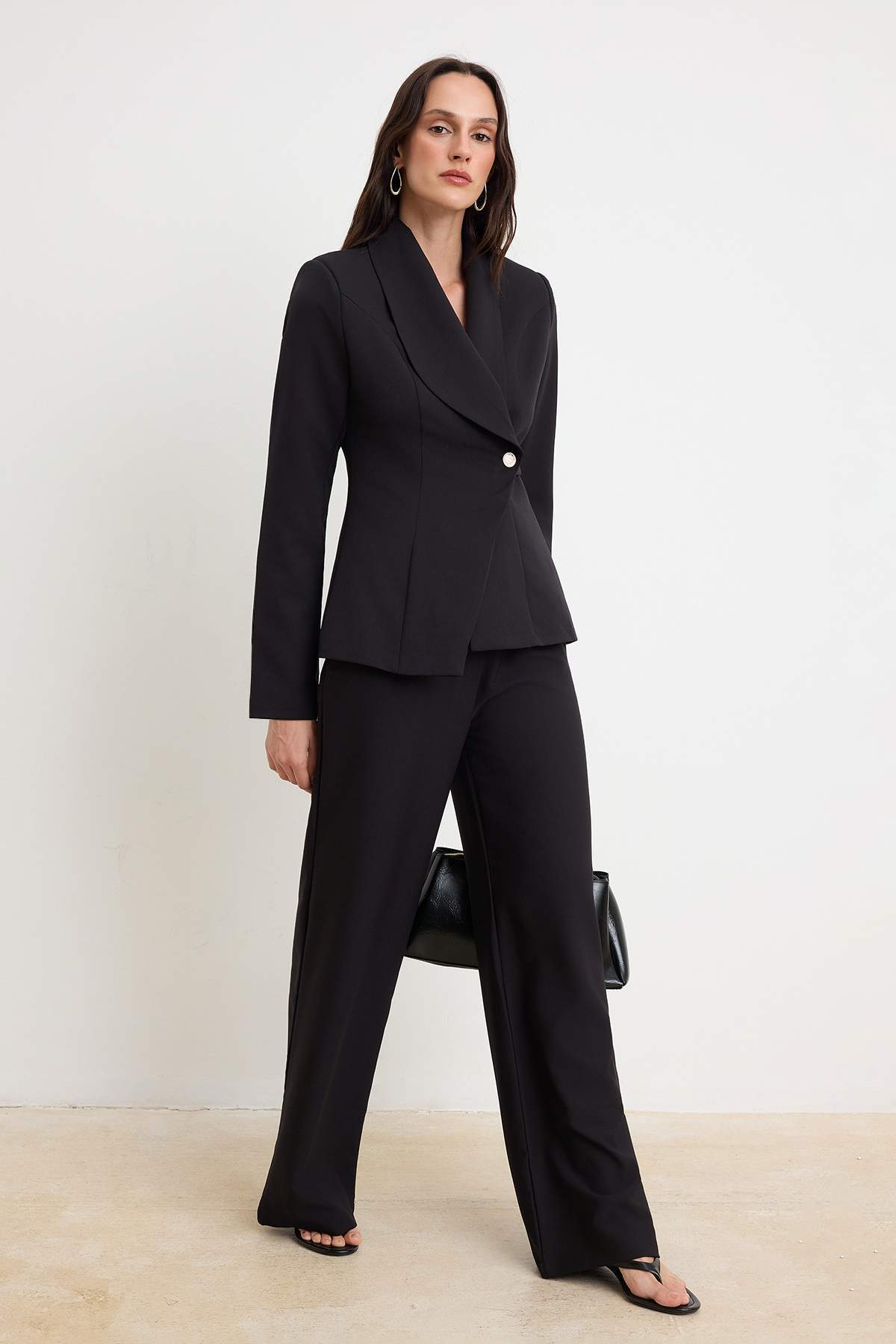 Pantalone TWOAW26AU00145 - crna
