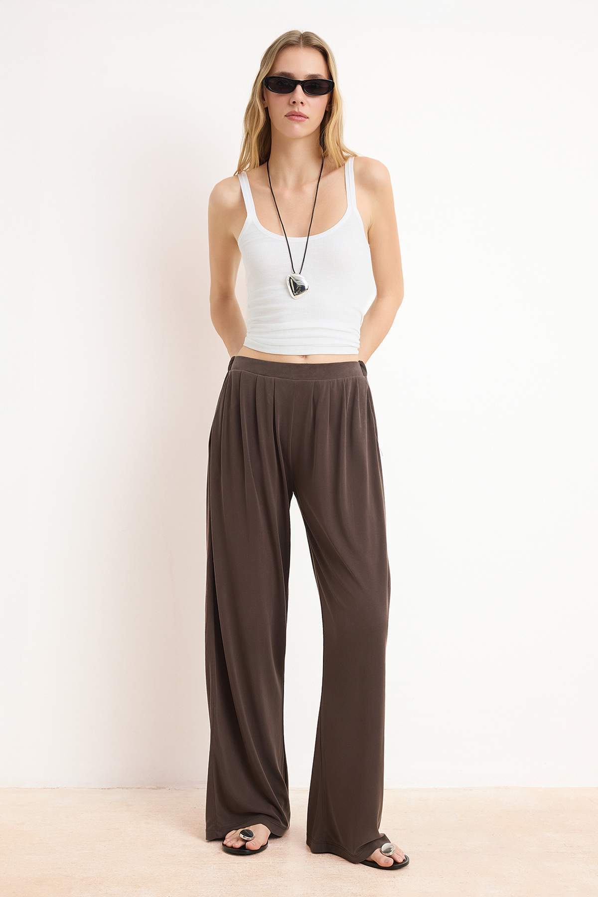 Pantalone TWOAW25PL00073 - braon [djesi-src-bc711930b58e7fab939836f3db8921759a17f0dfce40a67e715748b13458d242]