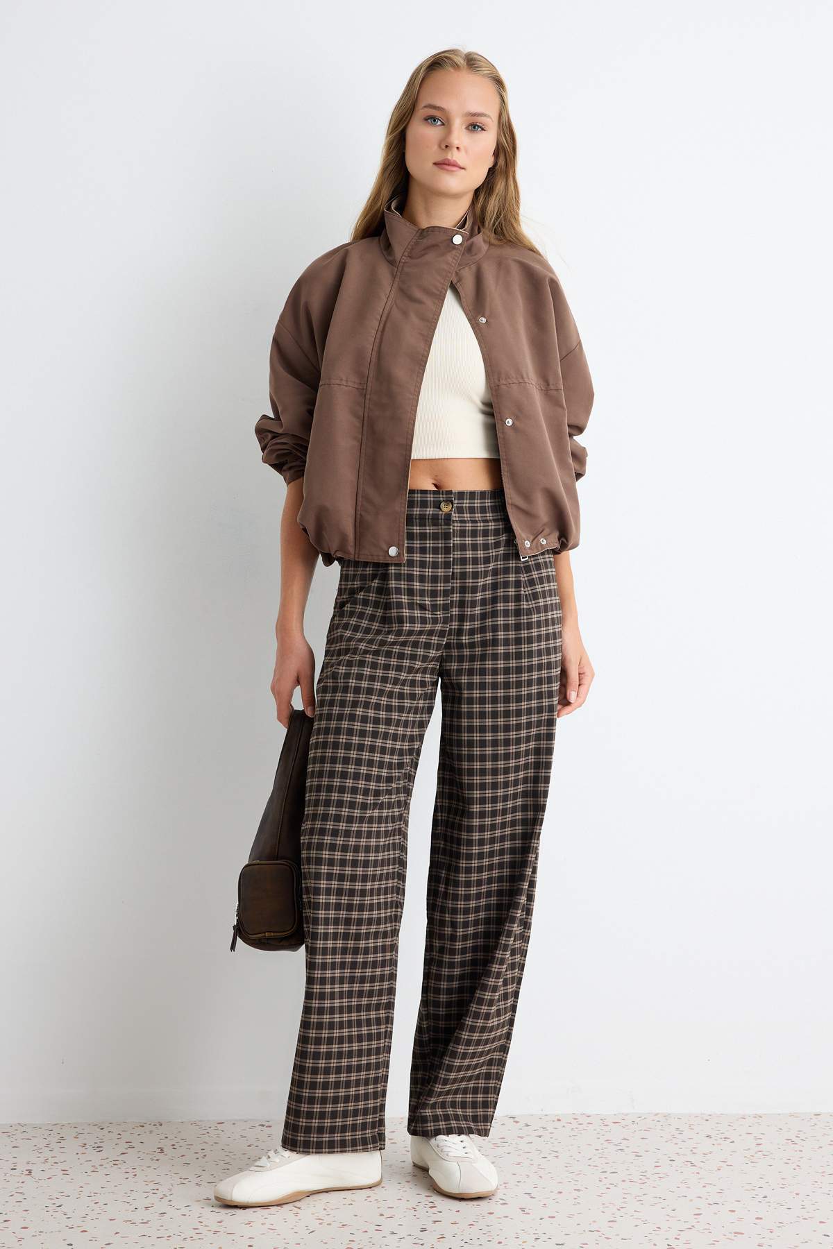 Pantalone TWOAW27PL00026 - braon [djesi-src-c46e3a311da947ef663e8e396ce3634b4cb9840fe472c61f0c468d817a1d5f7e]