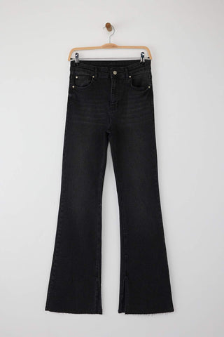 Farmerke TWOAW26JE00022 - crna