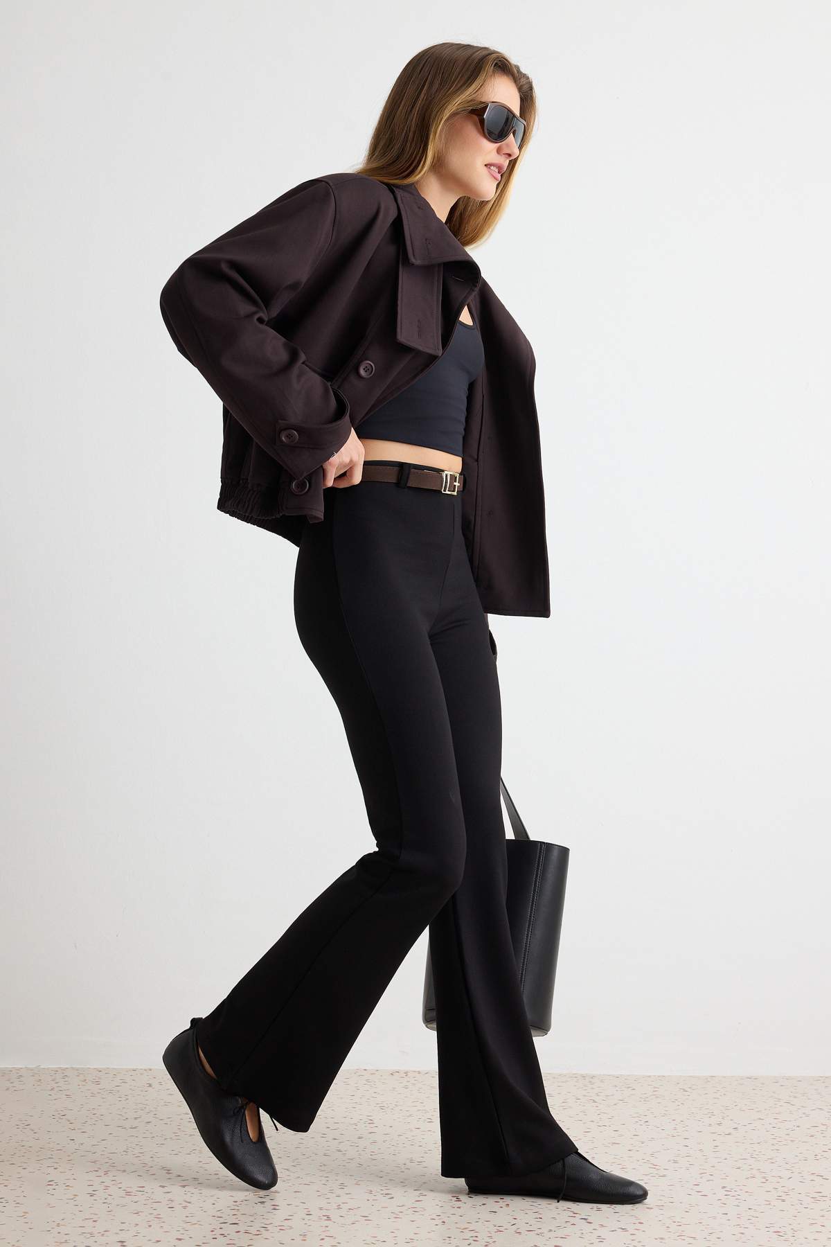 Pantalone TWOAW27PL00019 - crna [djesi-src-624cd8bea615a9fec29b41a892277311b9bec62265af9ce91d5b8d47388364a3]