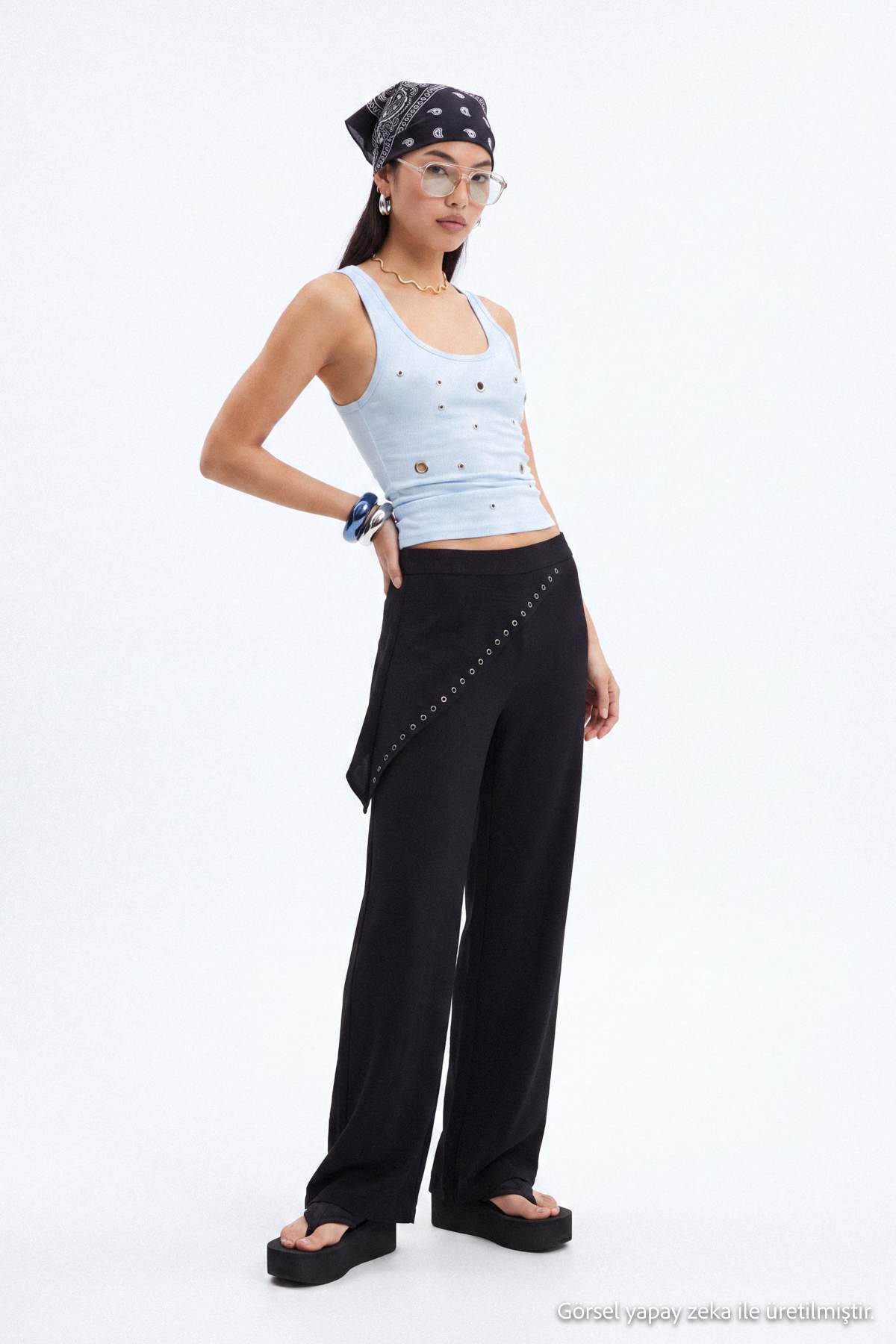 Pantalone TWOSS26PL00195 - crna [djesi-src-568d669f84bf7c17c6c0ef016a52c9e2194b813832bd24bd75a69085f0db7328]