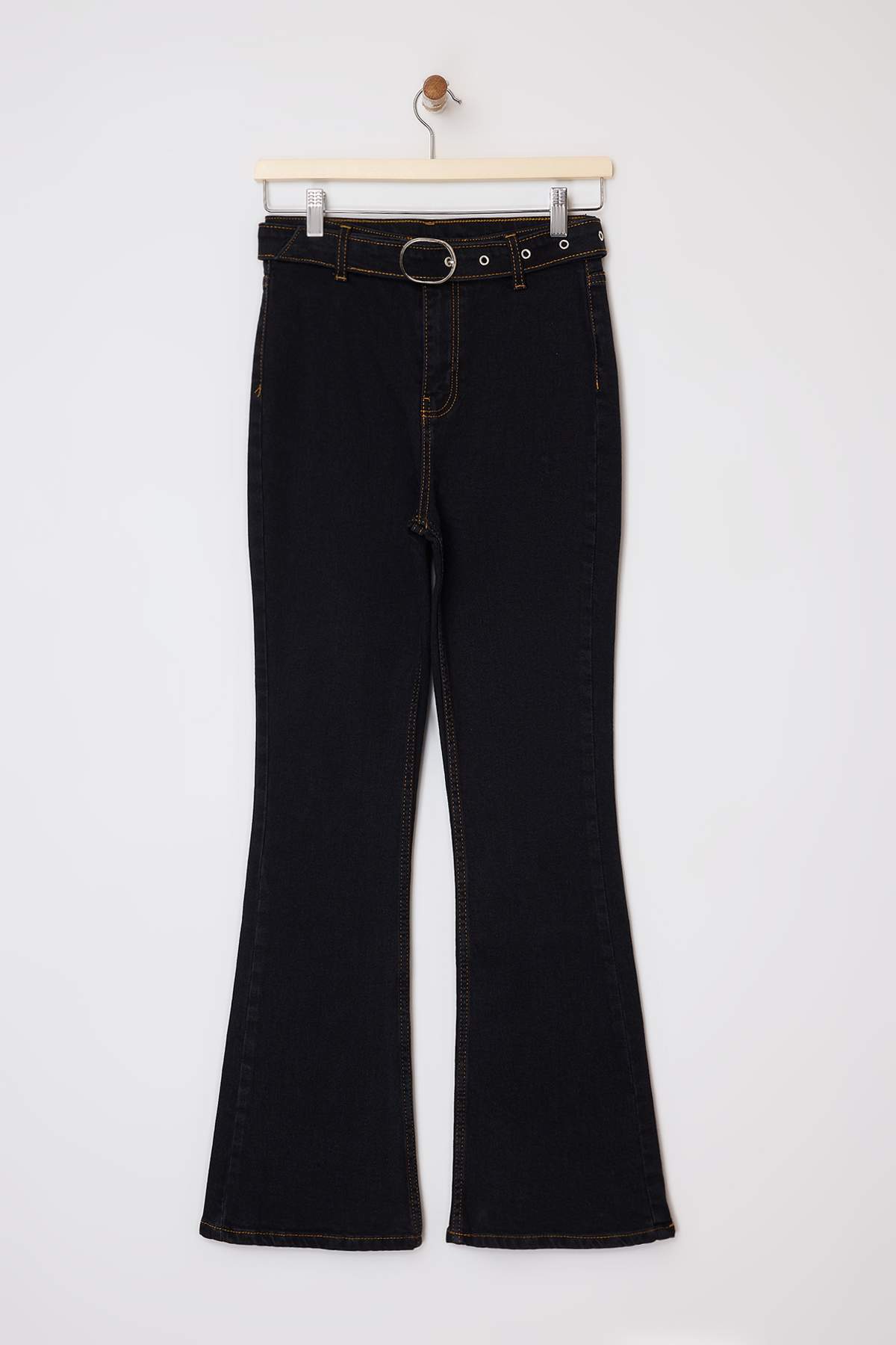 Farmerke TWOSS26JE00077 - crna