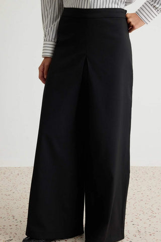 Pantalone TWOAW27PL00089 - crna [djesi-src-c0cd87b192153eeb1c874c49ee974d9a205b1f96caee34d79f22c2032cea9b70]