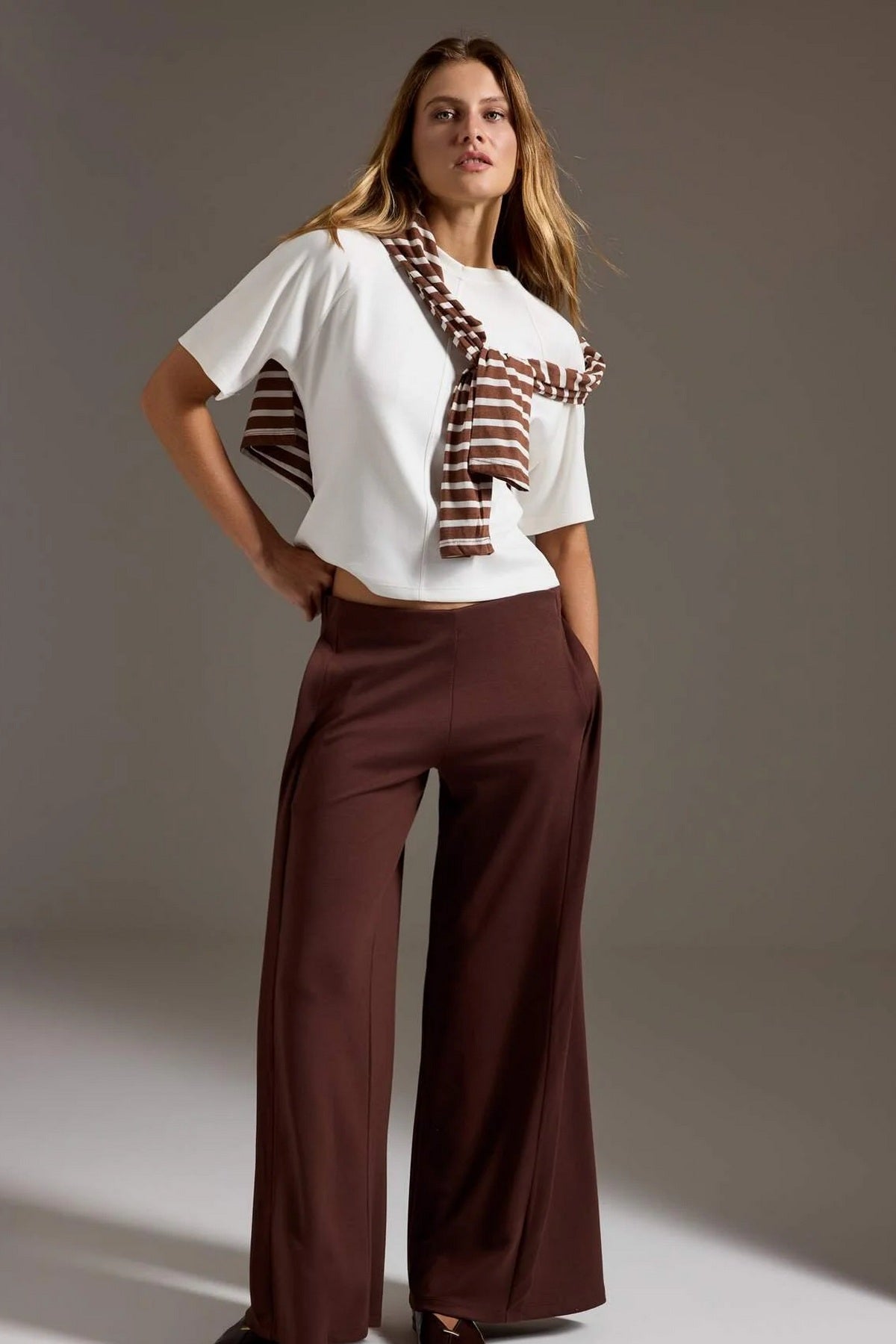 Pantalone TWOAW27PL00068 - braon [djesi-src-57566a365f89fba24e519246d265feaec3bab8cfacd592b988191635798c2a9c]