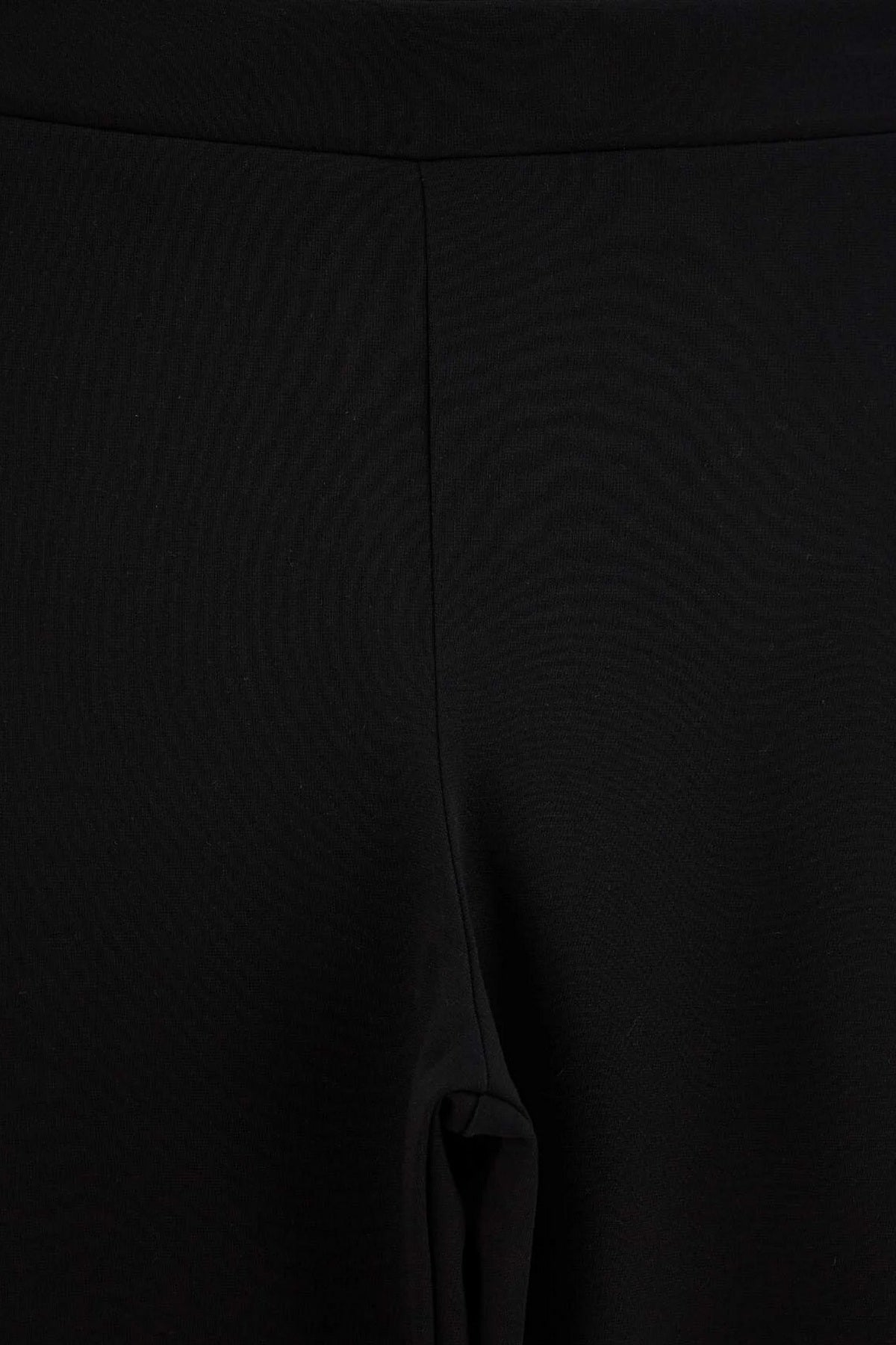 Pantalone TBBAW27AR00032 - crna [djesi-src-0f7f939b3397c7e9a4a4e73ea8e93c2c6ee42edffa851de39aa93b7637ca191c]