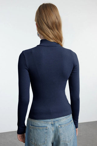 Bluze TWOAW25BZ00163 - teget [djesi-src-6598b37403fa79516ce3f476c1f98b562878d4165ac42f6e990bfd197e9ecb5b]