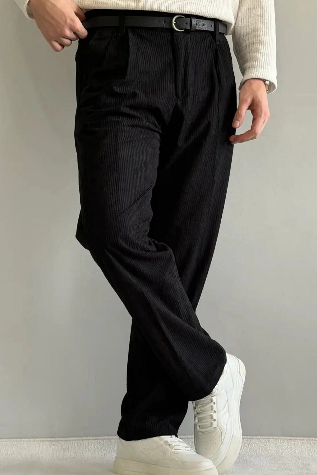 Pantalone TMNAW26PL00022 - crna [djesi-src-088fdf326585789d6ab458e8337f4dce835cd727bd72b61e1ca176a080e7d262]