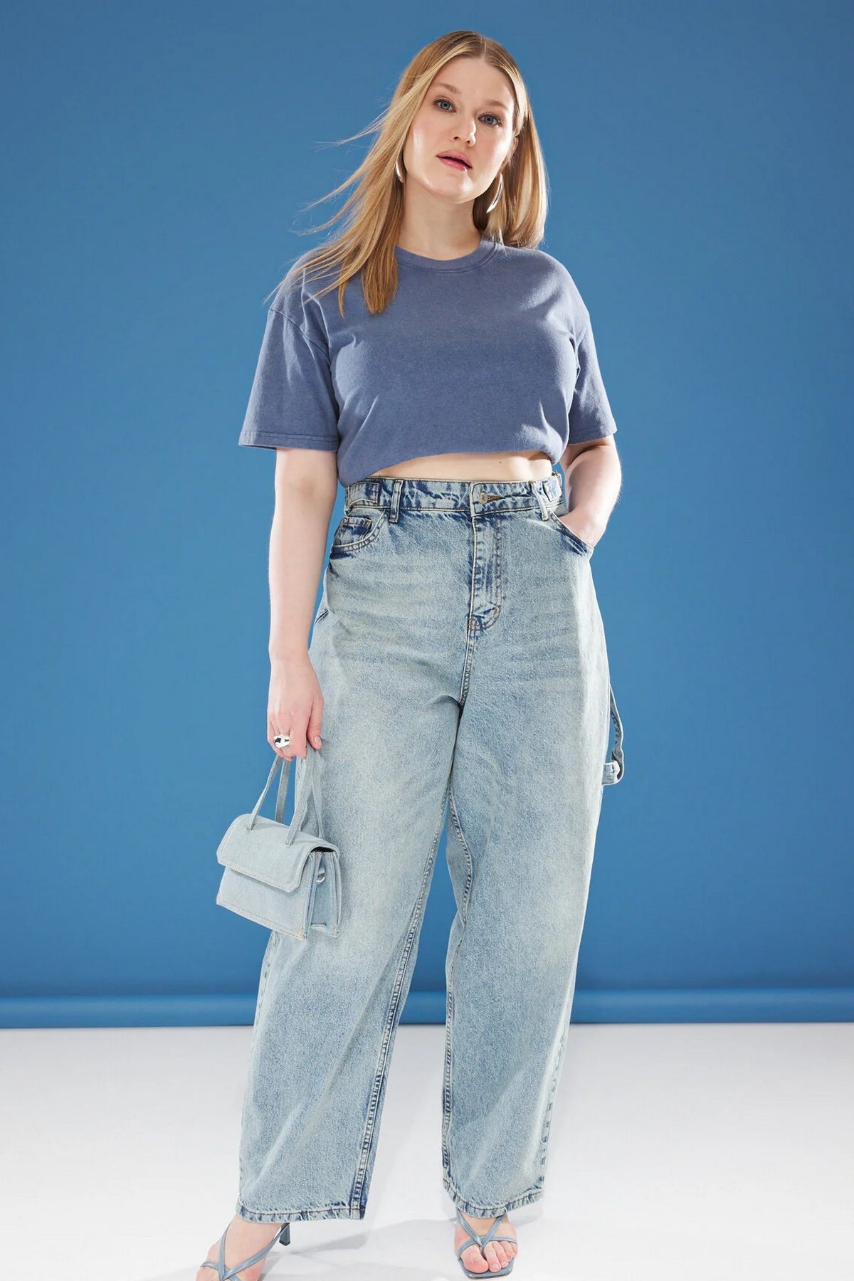 Jeans TBBAW25CJ00034 - plava [djesi-src-aa442d04fd78961cae1ce3336760737498efc28185a67ee3e3b0eefdc7646542]