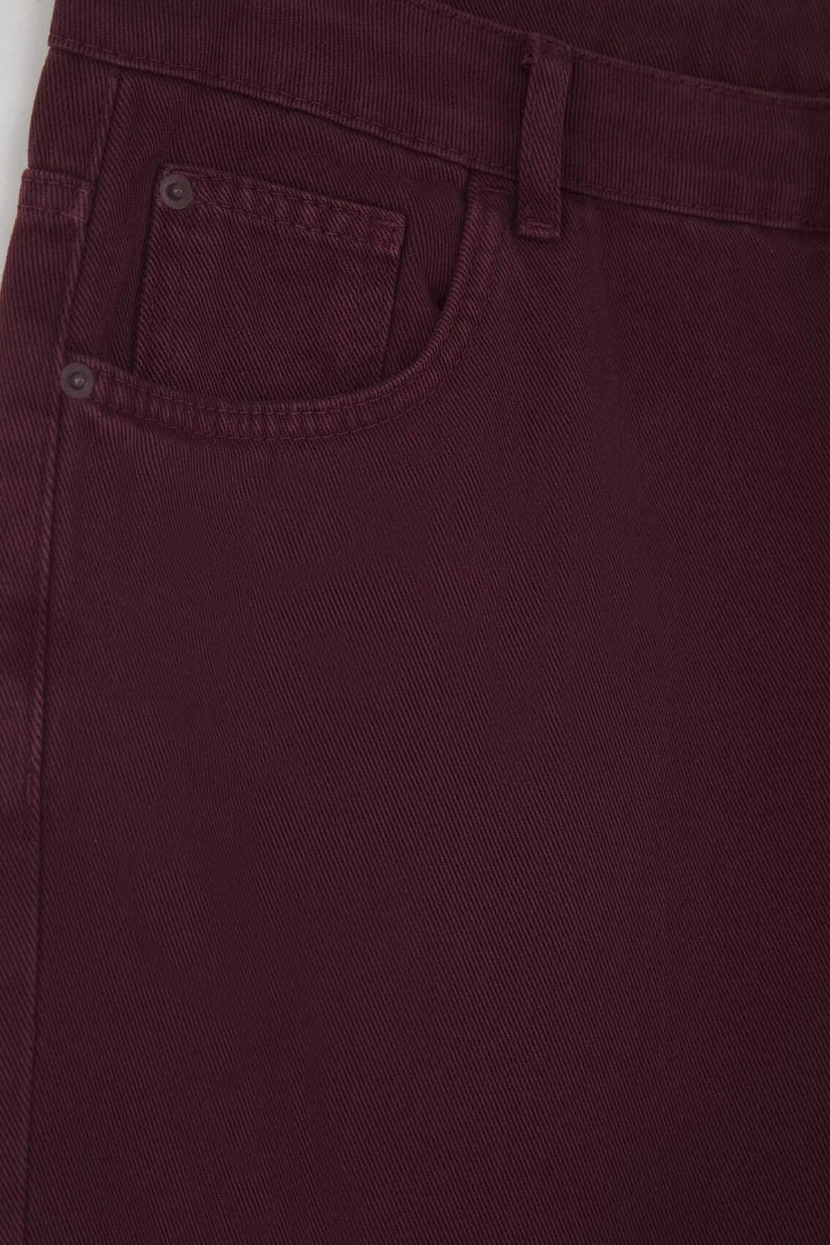 Jeans TBBSS24CJ00050 - bordo [djesi-src-08ca91c4bc4bd220e31b2ff5f309f2b38c8eb36fdf5912c50cb75757471e5fa9]
