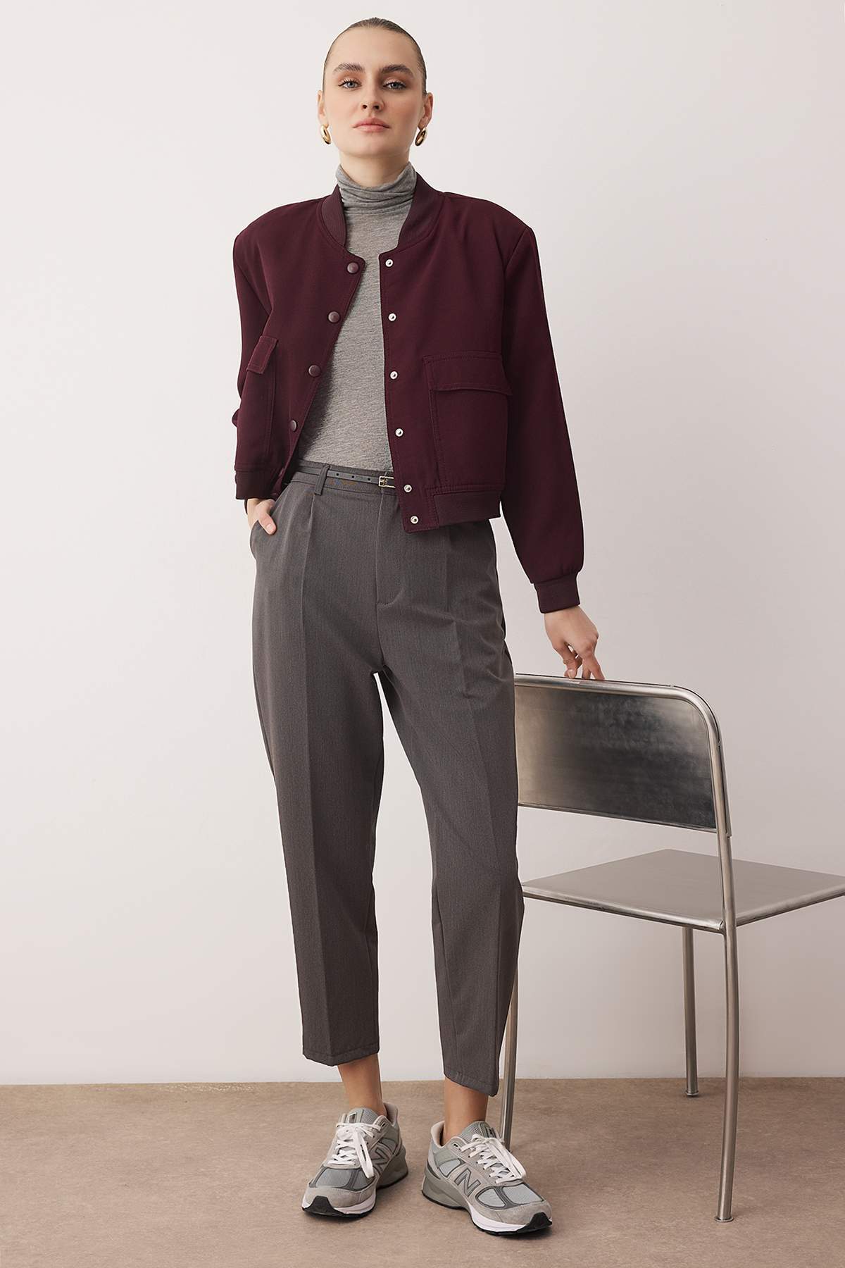 Pantalone TWOAW26PL00167 - siva [djesi-src-91cb940a6e4c72c509f40a9e1572e6c457464ecd969c3a0326d74acf84f91ed3]