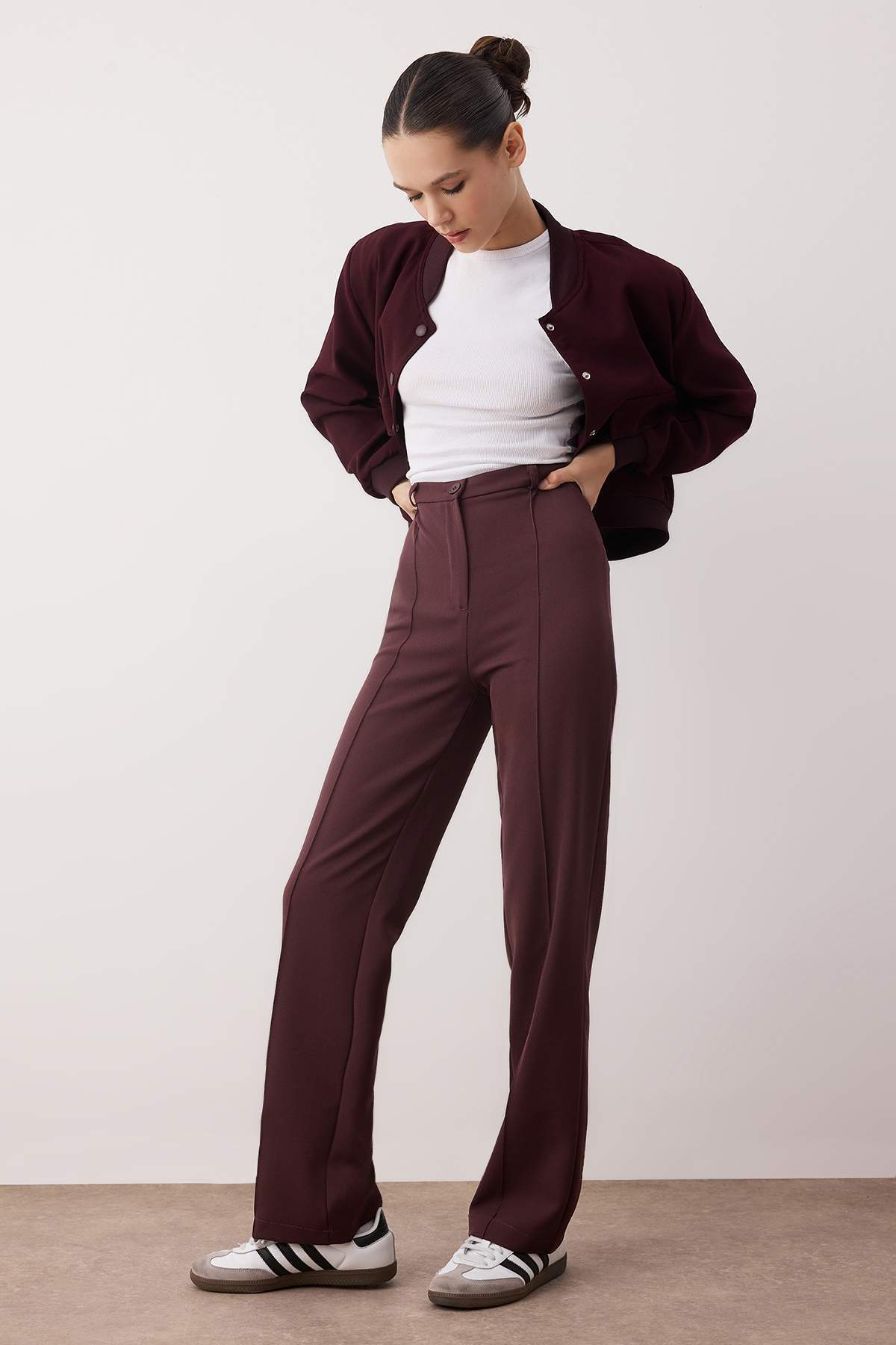 Pantalone TWOAW26PL00027 - šljive [djesi-src-1b686a970899cbf59ef97a4c748f57a7c46fc0b4dc489893969b47f6c299a740]