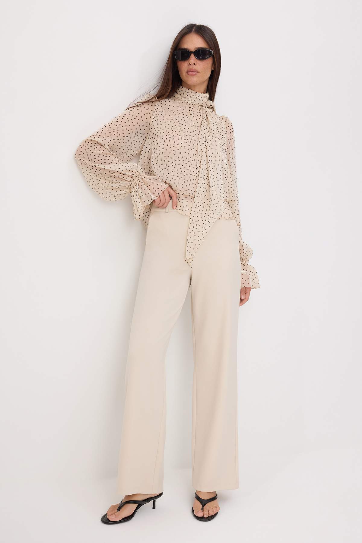 Pantalone TWOAW21PL0332 - bež [djesi-src-57bd2a8c10aefdf76ef0a1c8f671b54f1d75a5bf878e09f786cad3a4c3b8ec2c]