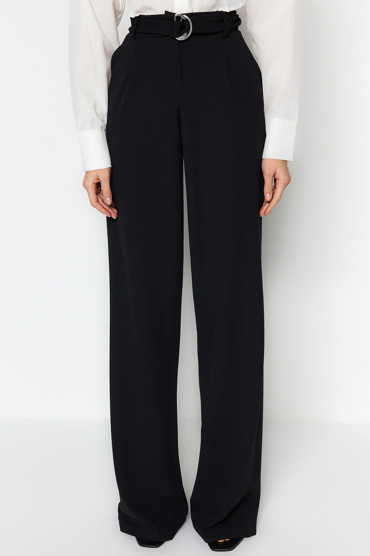 Pantalone TWOSS23PL00330 - crna [djesi-src-9eb9fc2adaed2c6866de6258cc4f4bba653c886895f3579ff4768e1370e46389]
