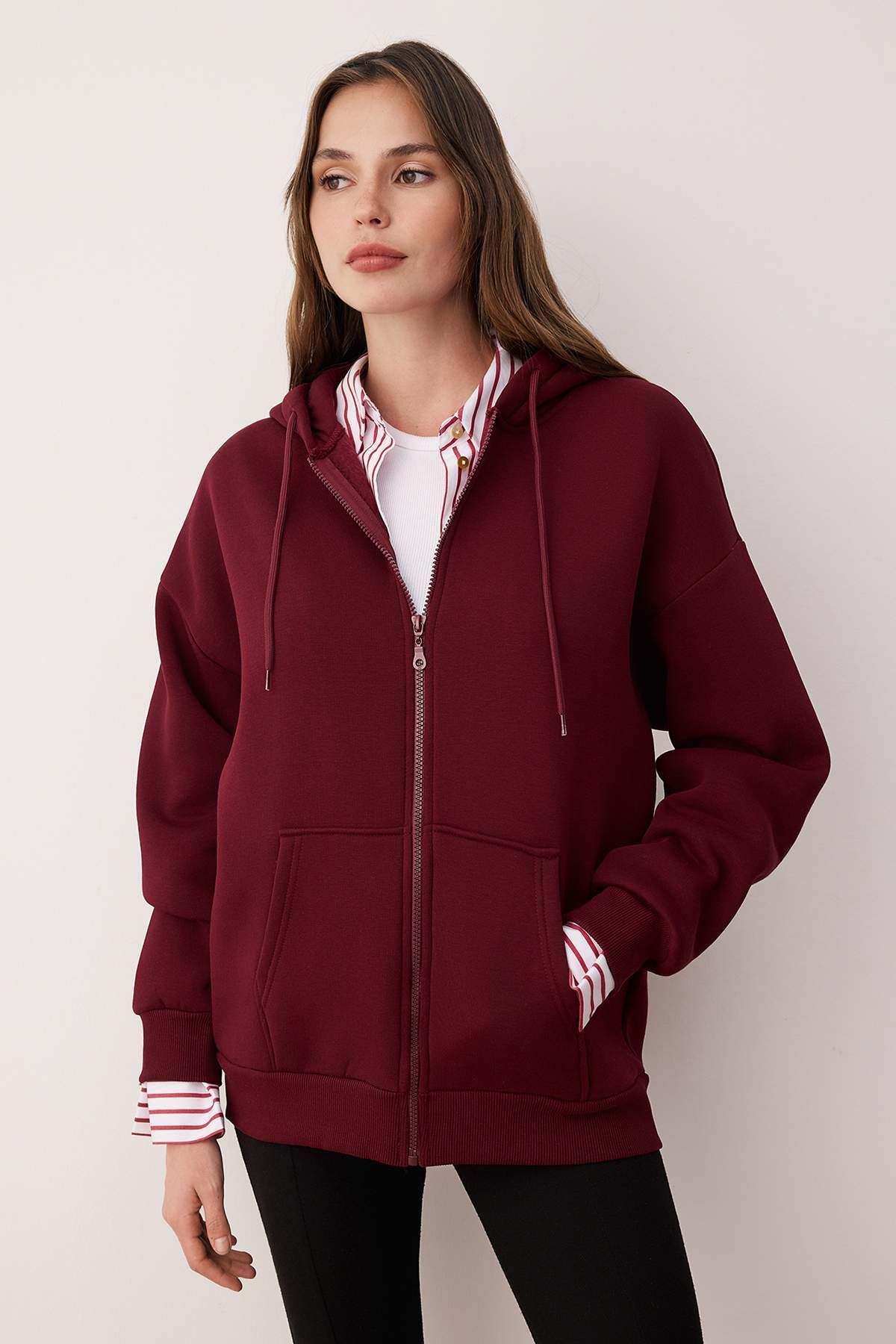 Duksevi TWOAW24SW00188 - bordo [djesi-src-a75a9e443cc3952784708b019b47e6f2f553beb5452c587da526cc944cb77da9]