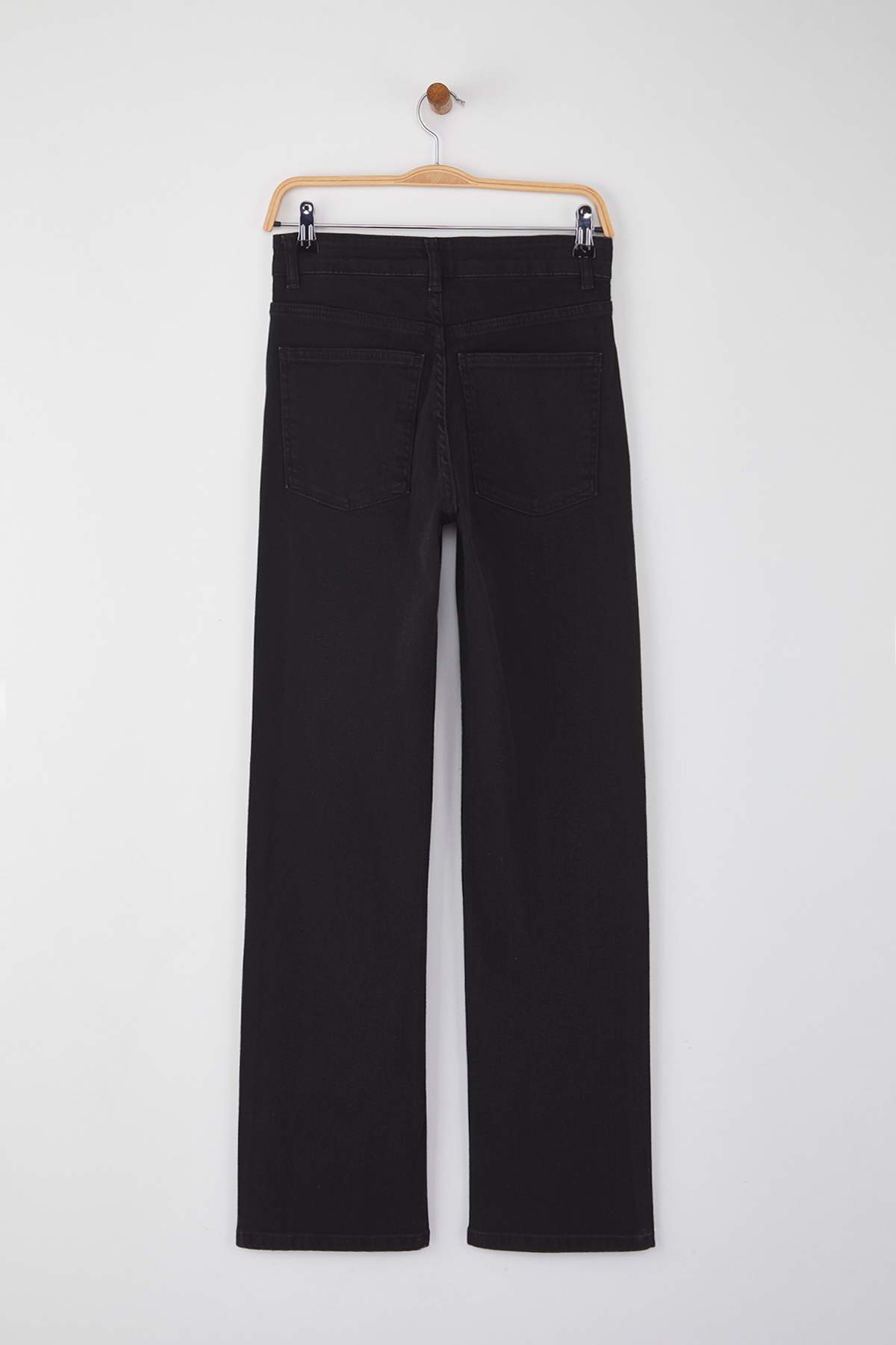 Farmerke TWOAW26JE00085 - crna