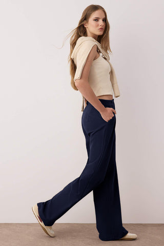 Pantalone TWOAW25PL00109 - teget [djesi-src-46d7b4d1ba35f378285d533a2325d326c43f1688255919d1ab30b61a82c860bd]