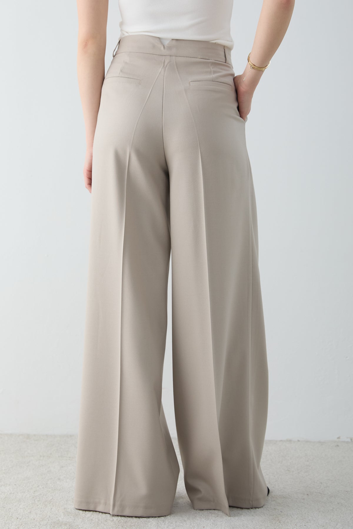 Pantalone TWOSS26PL00231 - kamen [djesi-src-30391be2f4d3a1ffce750ed6f8ef41473f8db5ef13f4eeb82f6d7f1e13345428]