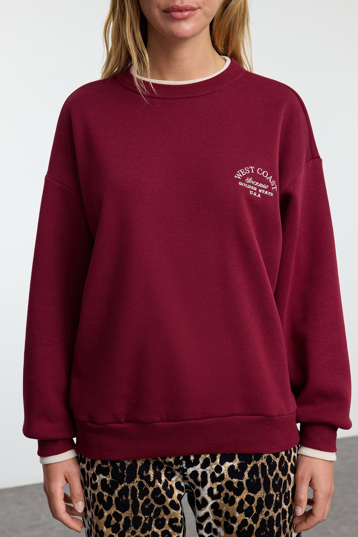 Duksevi TWOAW25SW00245 - bordo [djesi-src-a04d04c859f0d365c7aad263a9d515d9ec6e0d464e50e112d1d64f223f11b7a6]