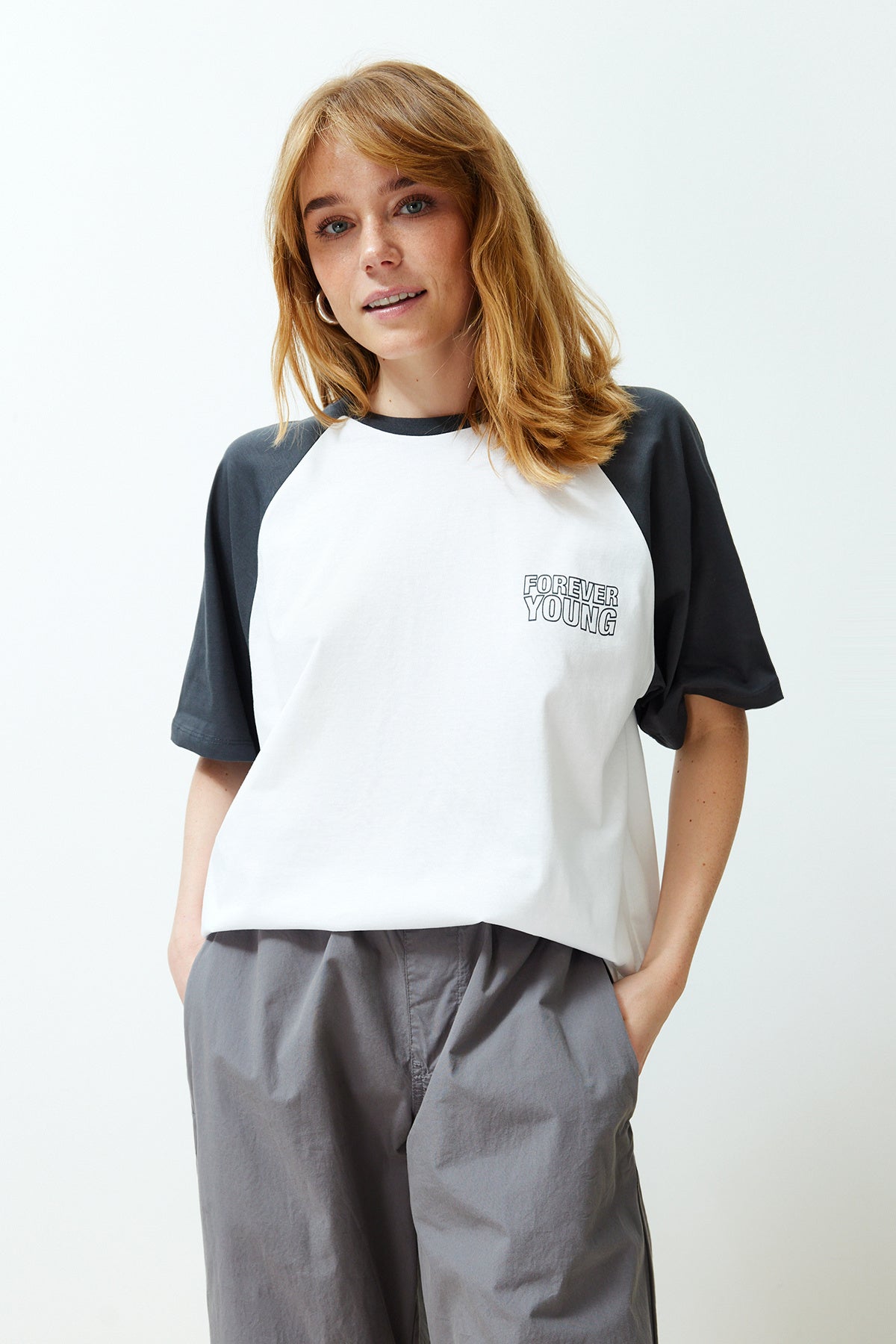 Majice TWOSS24TS00134 - bijela [djesi-src-e76339dcc2bd10bd9e709129ced847b02e3b548e97e071ac2a4d0d371d3d6ae2]