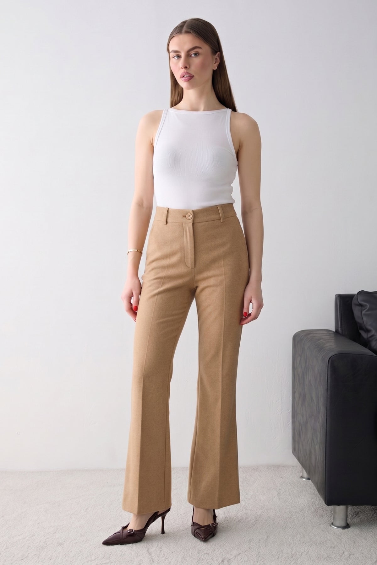 Pantalone TWOSS26PL00232 - bež [djesi-src-447f95b36fdc9c7698b09e98e50517246e264d581861941a457ec20eeadee88c]