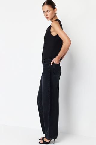 Farmerke TWOSS24JE00038 - crna