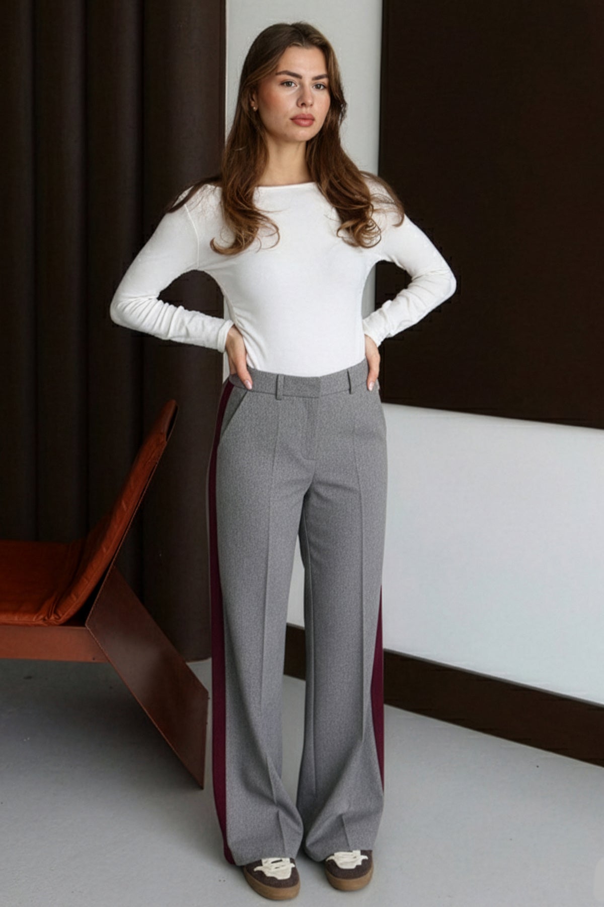 Pantalone TWOSS26PL00013 - siva [djesi-src-6aee698ac37231d1c129b613196b7ecdf2486e4aaf787ccd3735715fca12dbf0]