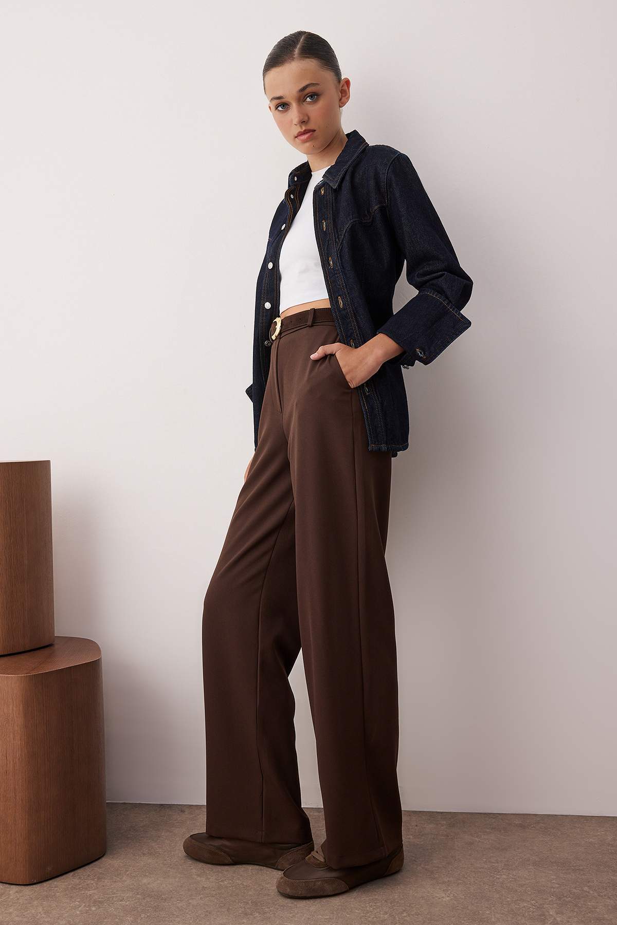 Pantalone TWOAW21PL0332 - braon [djesi-src-d7d2ab4eb2329f59f1567fd5b45dc819aeebeba4243975e2b728d7aee368dc3f]
