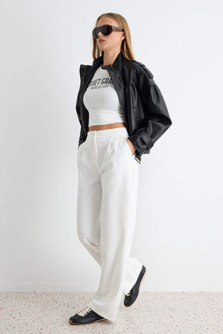 Pantalone TWOAW22PL0139 - bijela [djesi-src-e53e294a2ea3ef0a078de64e9f038208230601d5b8c65a1c5c5f89e8ef4ed001]
