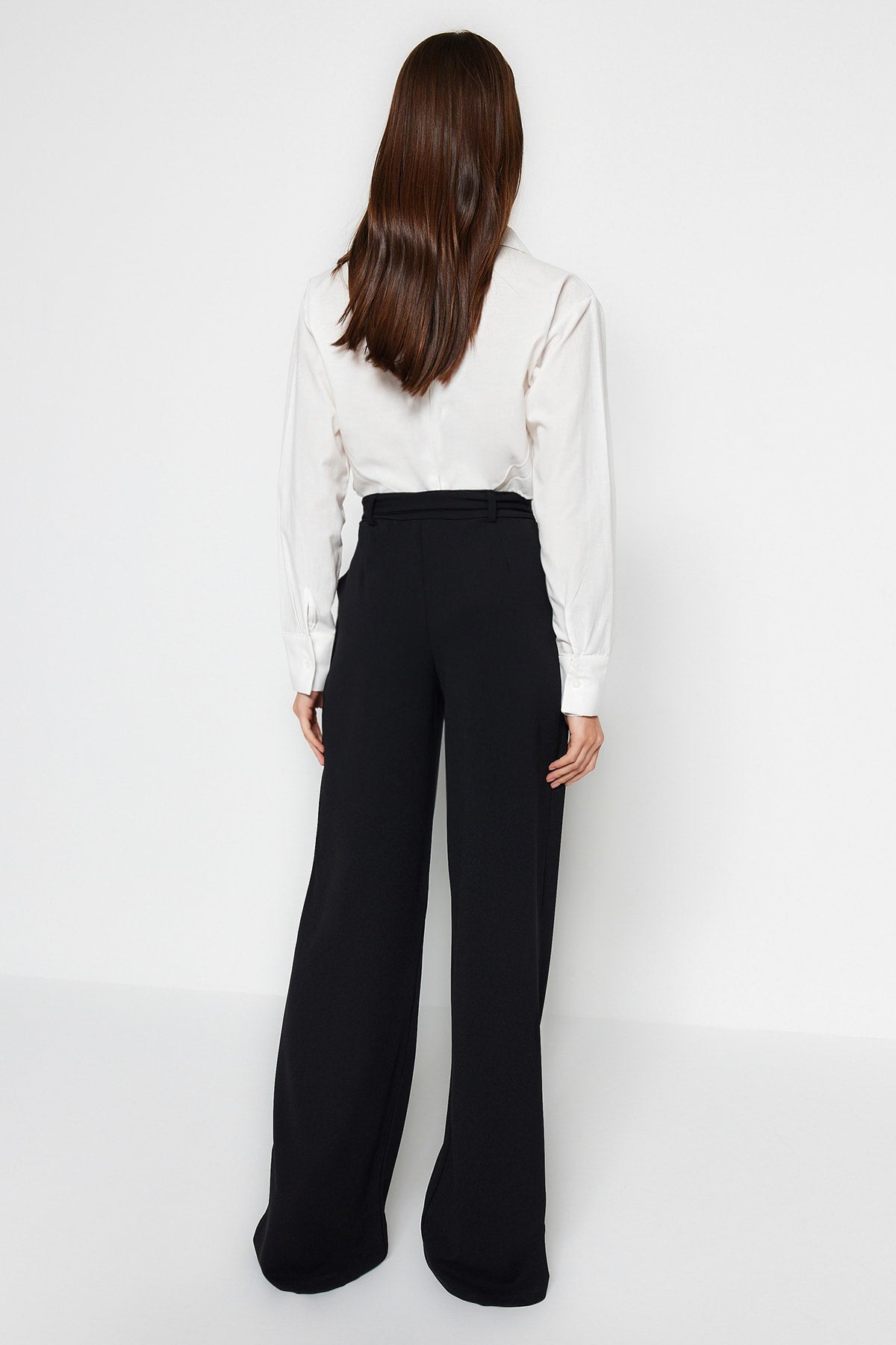 Pantalone TWOSS23PL00330 - crna [djesi-src-f13f9128fac3d9fd7596b7501beec6e861dfc1d9af7679a0352db5c909ae4094]