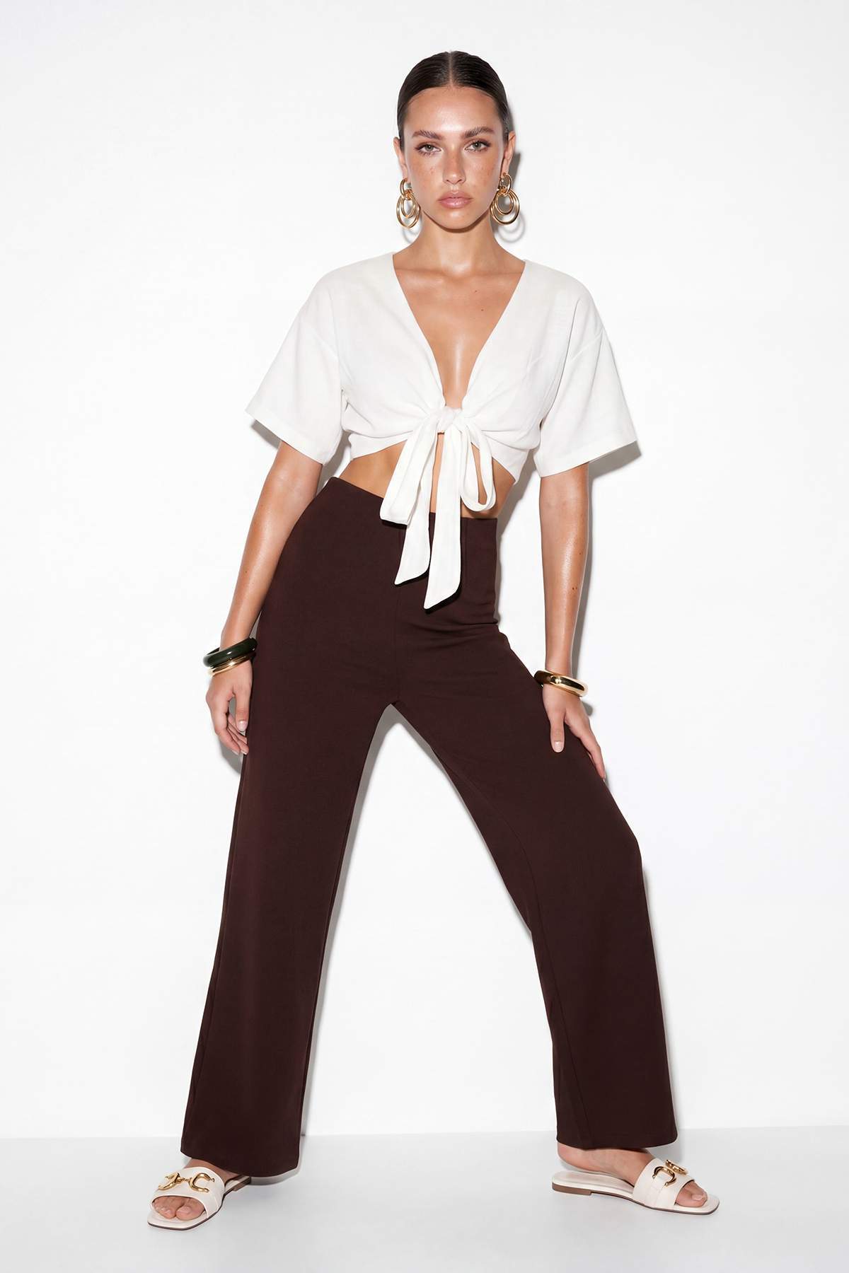 Pantalone TDRSS26PL00022 - braon [djesi-src-f666141db9a683835417e67afa5a2794f48f2a93e1271cc31af03c8bc4a57edf]
