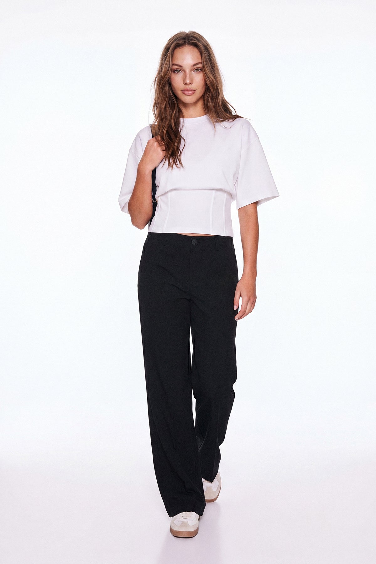 Pantalone TWOSS26PL00163 - crna [djesi-src-26bce3098842685ceda958a53544ed232e5a237f290f83614c2231a80c7006d6]